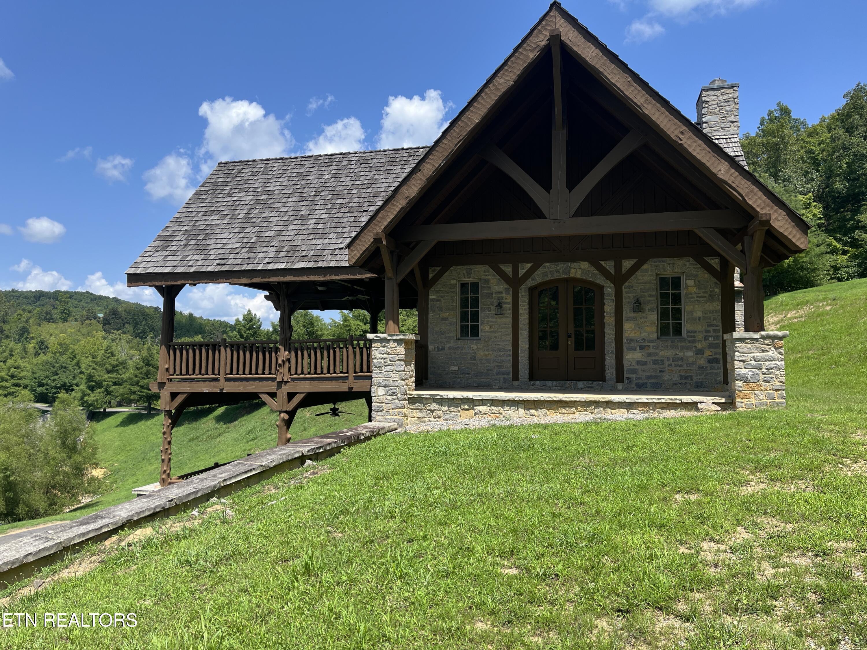 Stone Bridge Drive Dandridge TN 37725