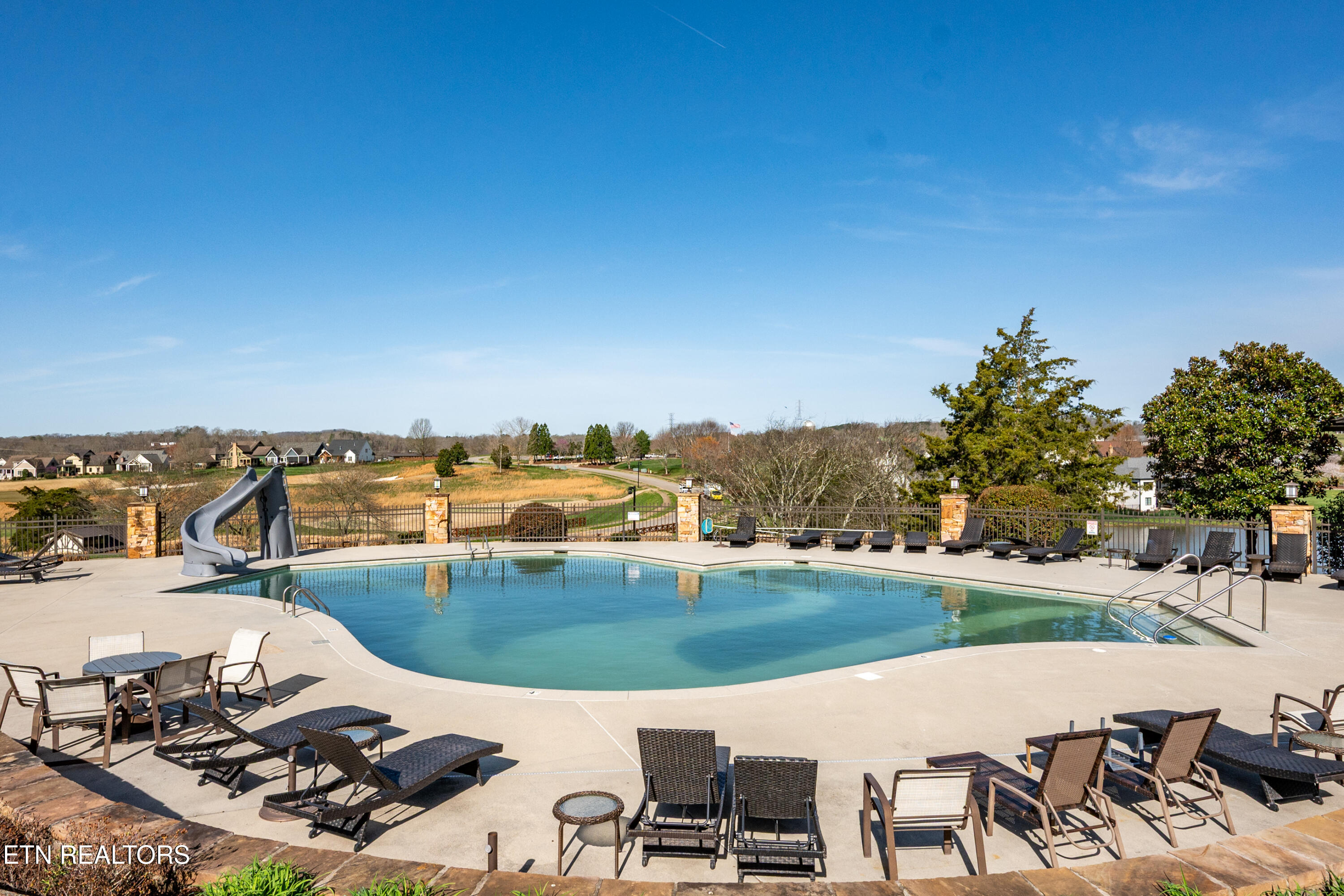 967 Black Cove Lane Loudon TN 37774