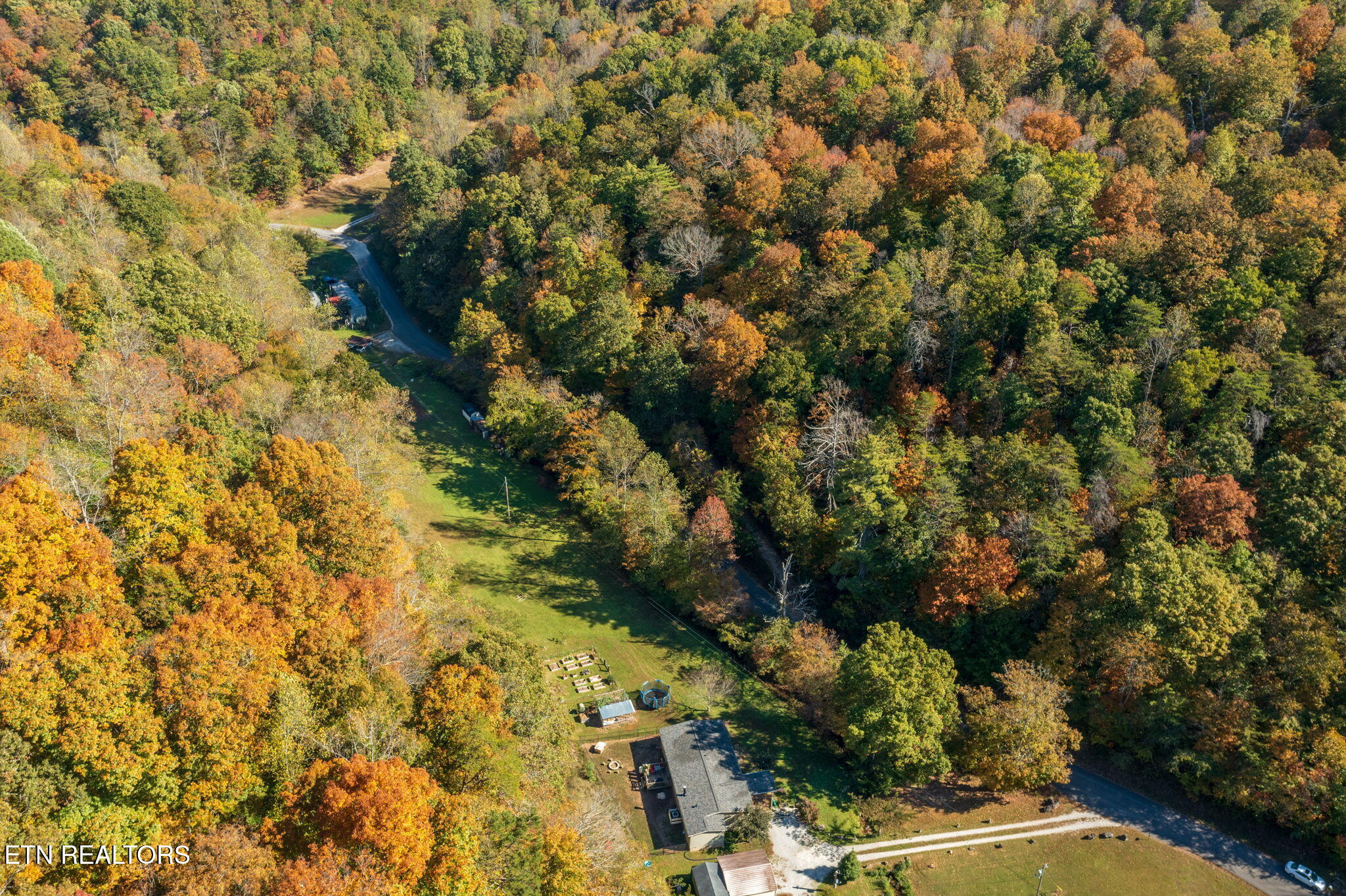 Strong Hollow Lane Rocky Top TN 37769