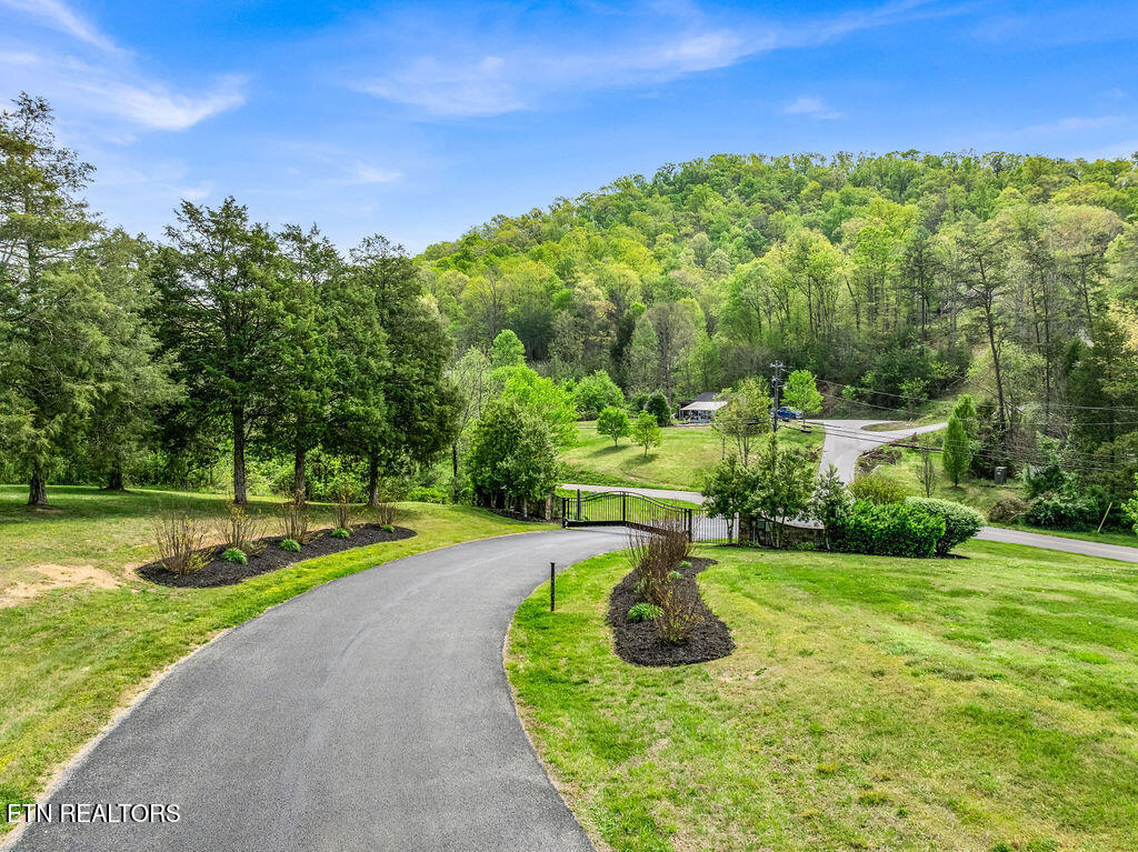 4508 Highland Woods Way Powell TN 37849