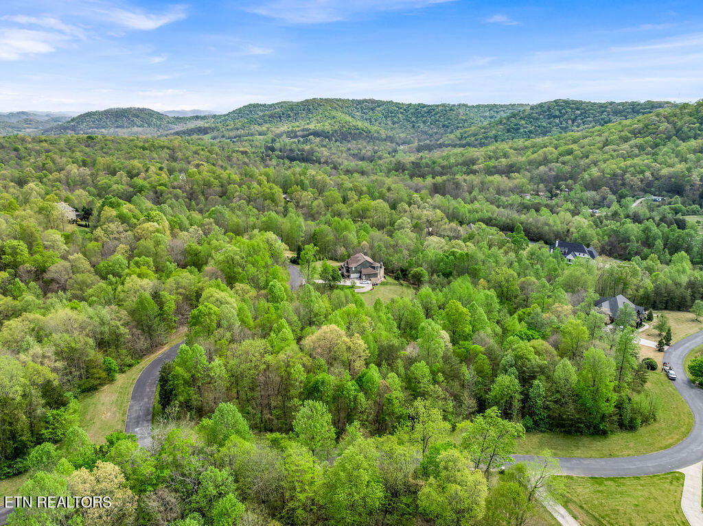 4508 Highland Woods Way Powell TN 37849