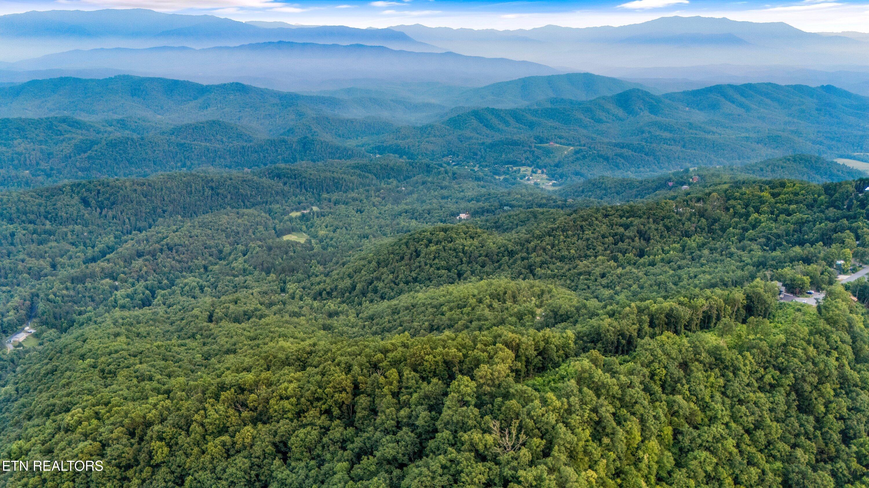 5 Shell Mountain Road Sevierville TN 37876