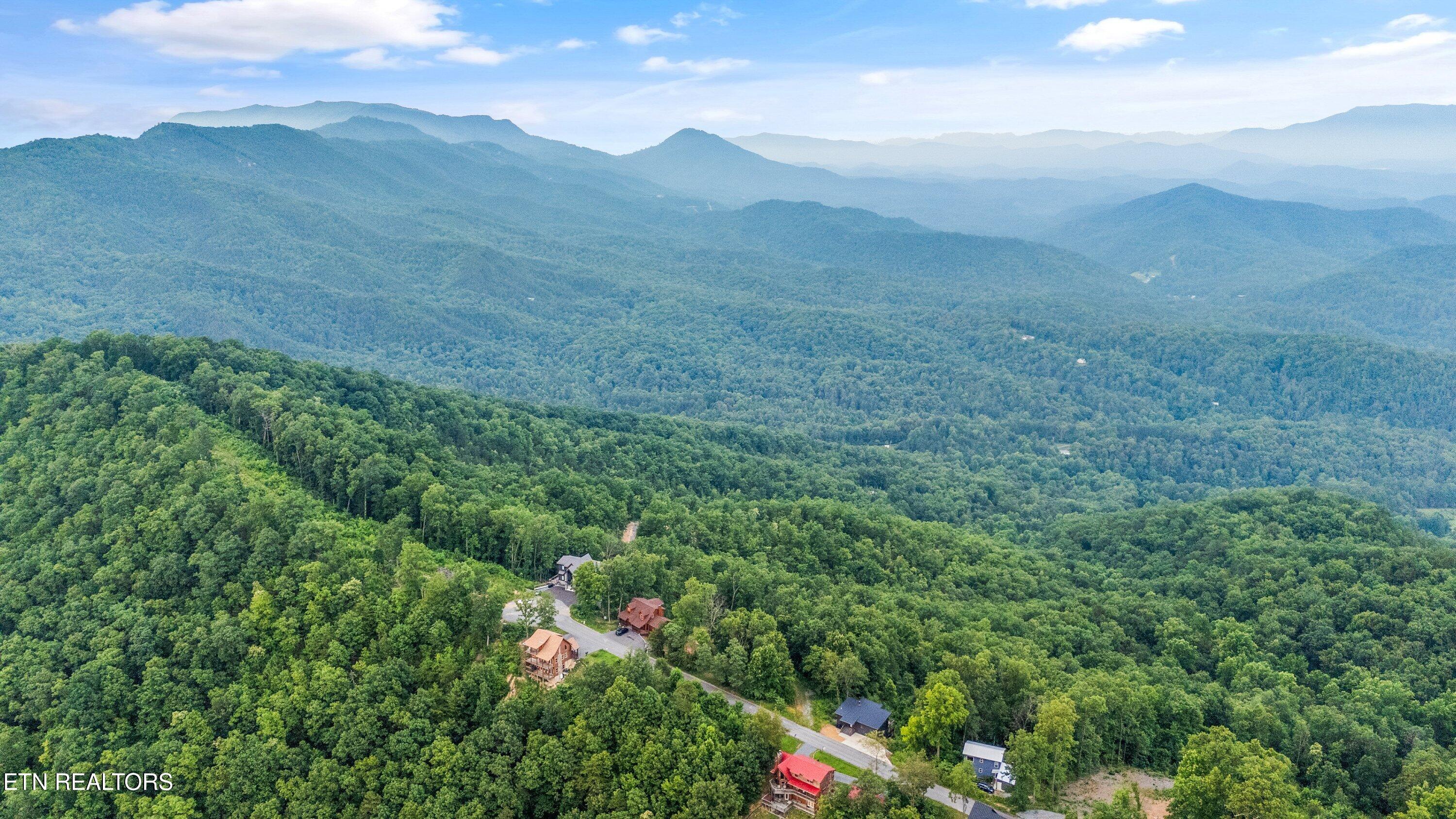 5 Shell Mountain Road Sevierville TN 37876