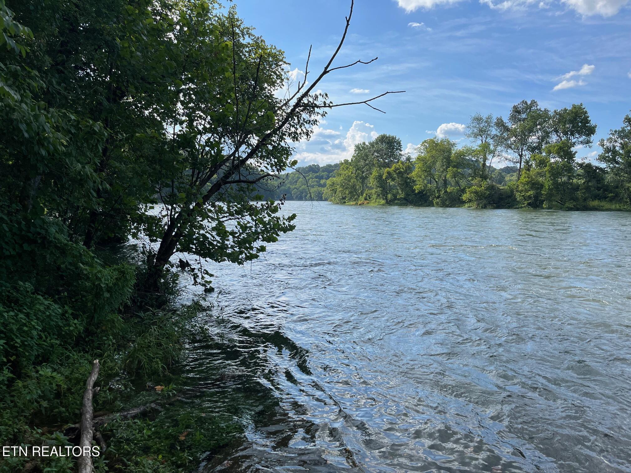 2027 River Mist New Market TN 37820