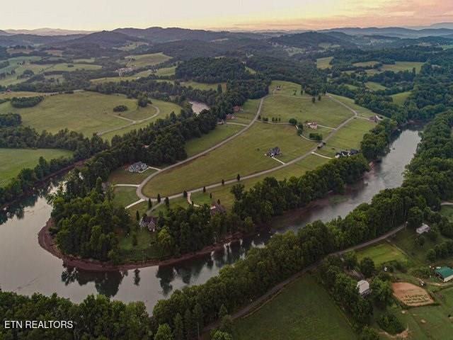2027 River Mist New Market TN 37820