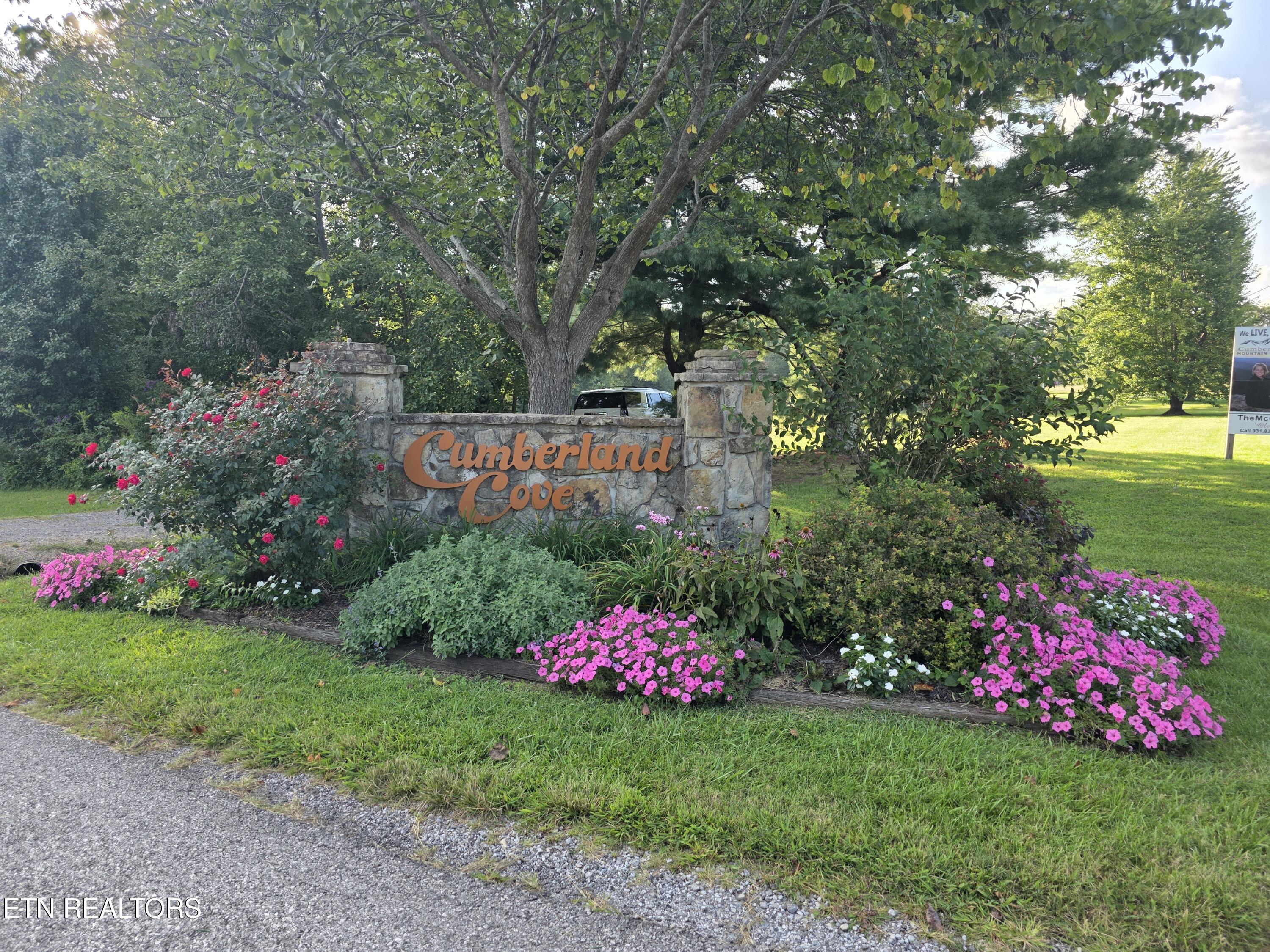 50 E Cove Road Monterey TN 38574