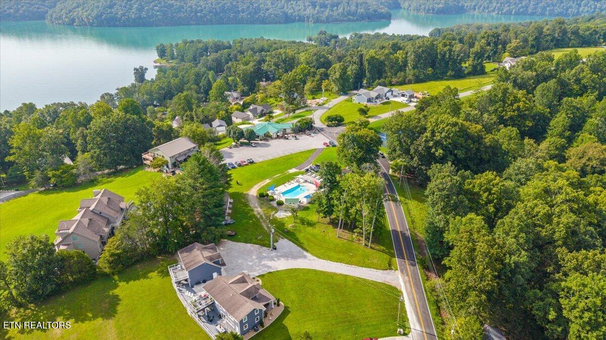 Lots 9&10 Big Pine Point Lafollette TN 37766