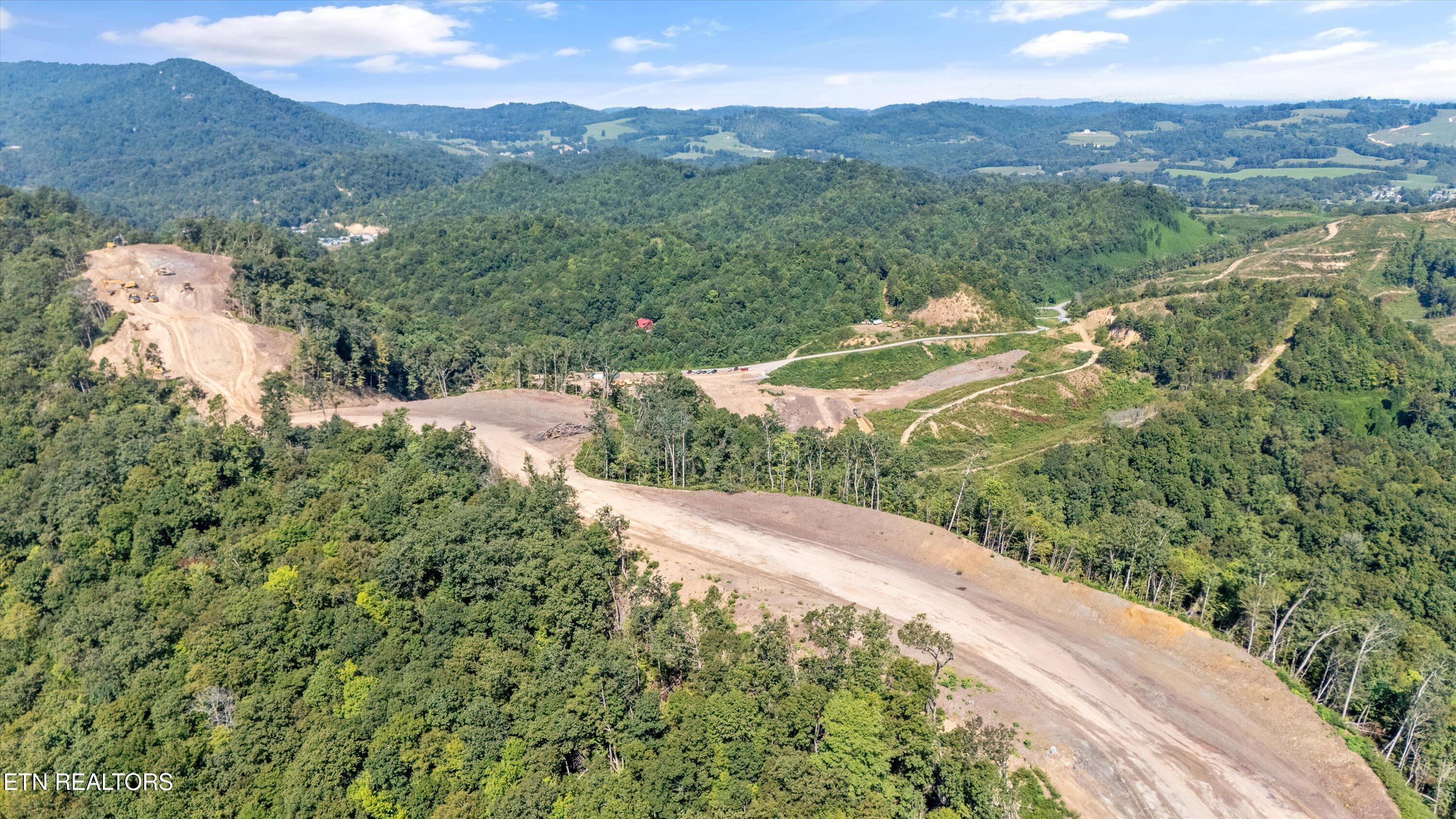 Lot 101 Sommet Ridge East Tazewell TN 37879
