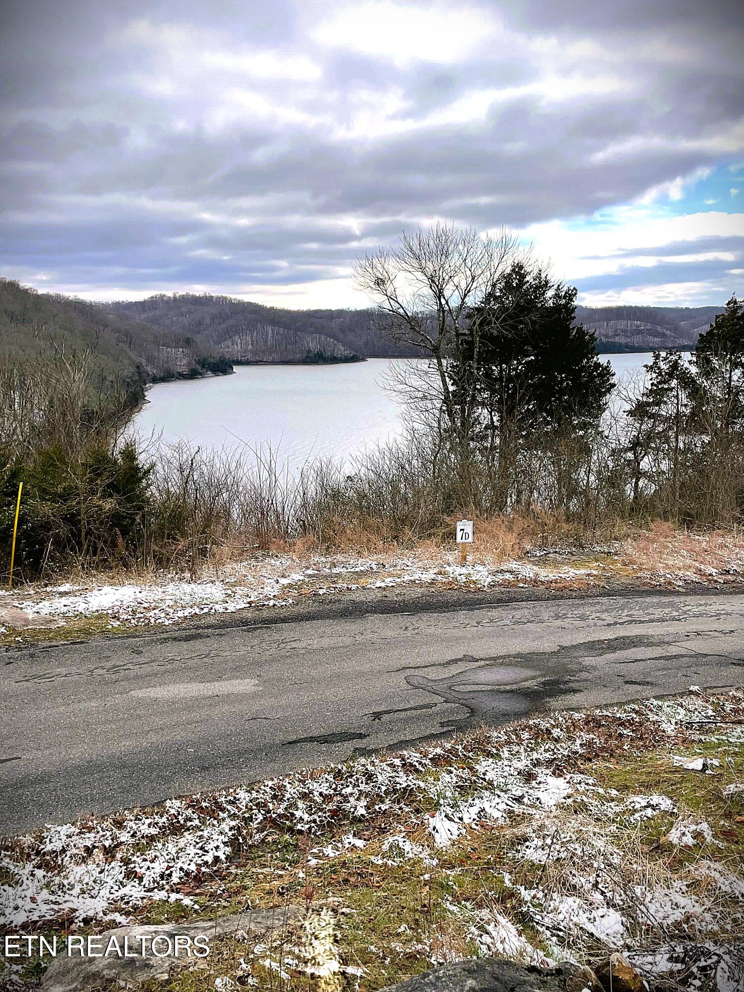 7D Bald Eagle Lane Hilham TN 38568
