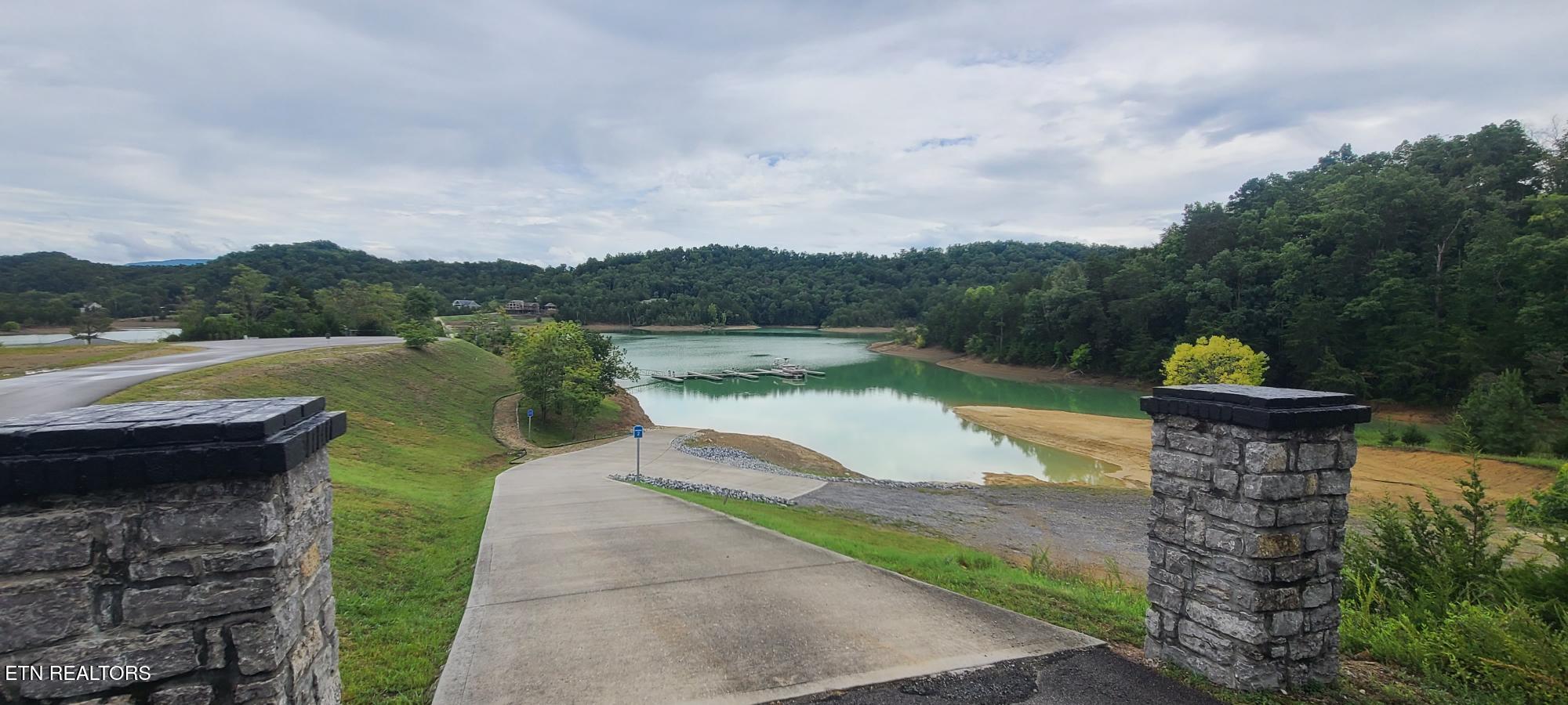 Lot 30 Emerald Isle Boulevard Dandridge TN 37725