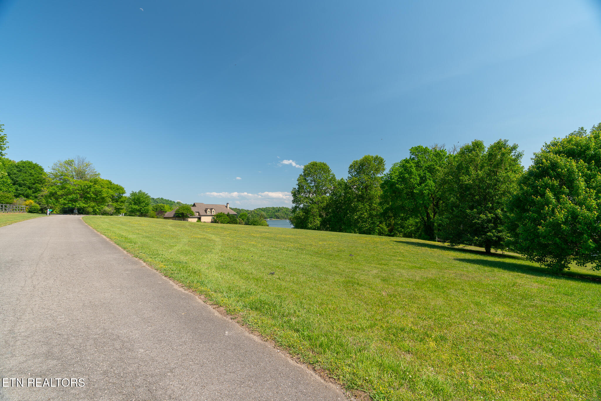 3836 Attley Drive Louisville TN 37777