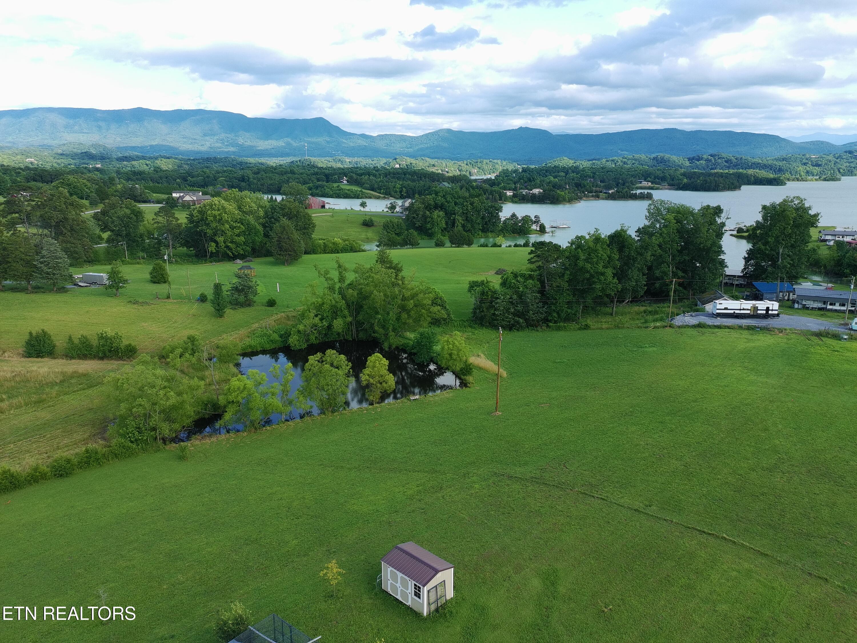 Lot 3 Chestnut Hill Road Dandridge TN 37725