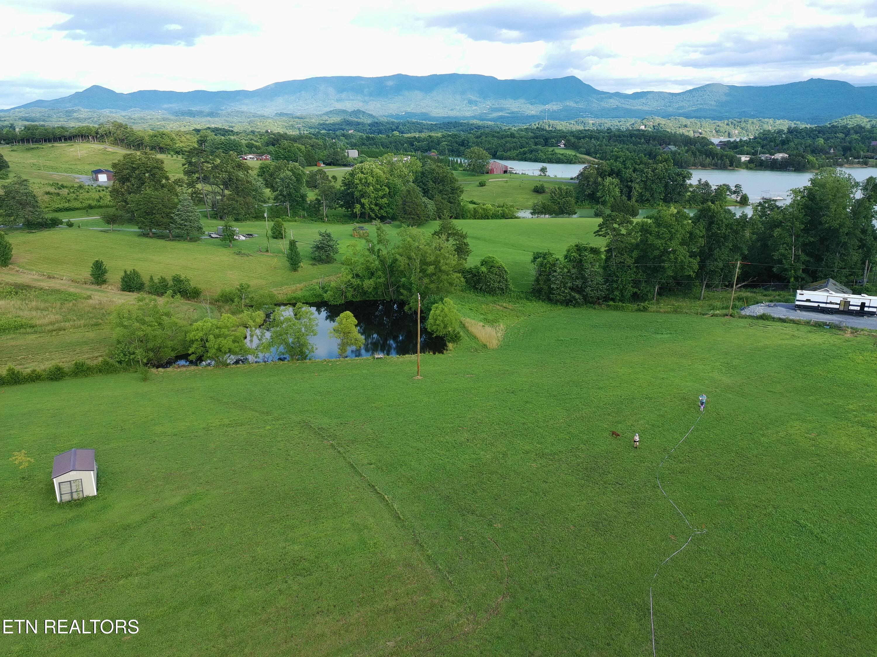 Lot 3 Chestnut Hill Road Dandridge TN 37725