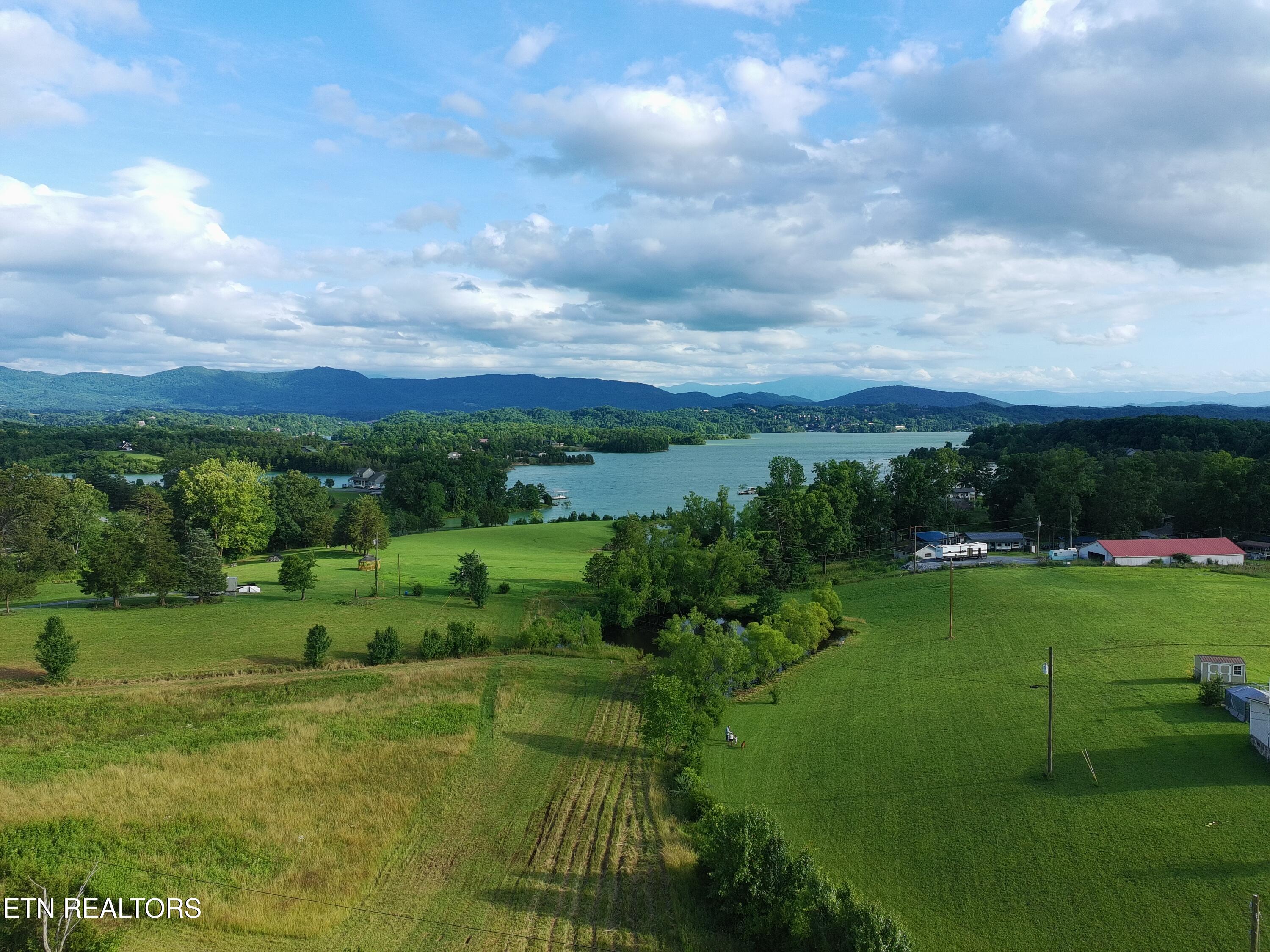 Lot 3 Chestnut Hill Road Dandridge TN 37725