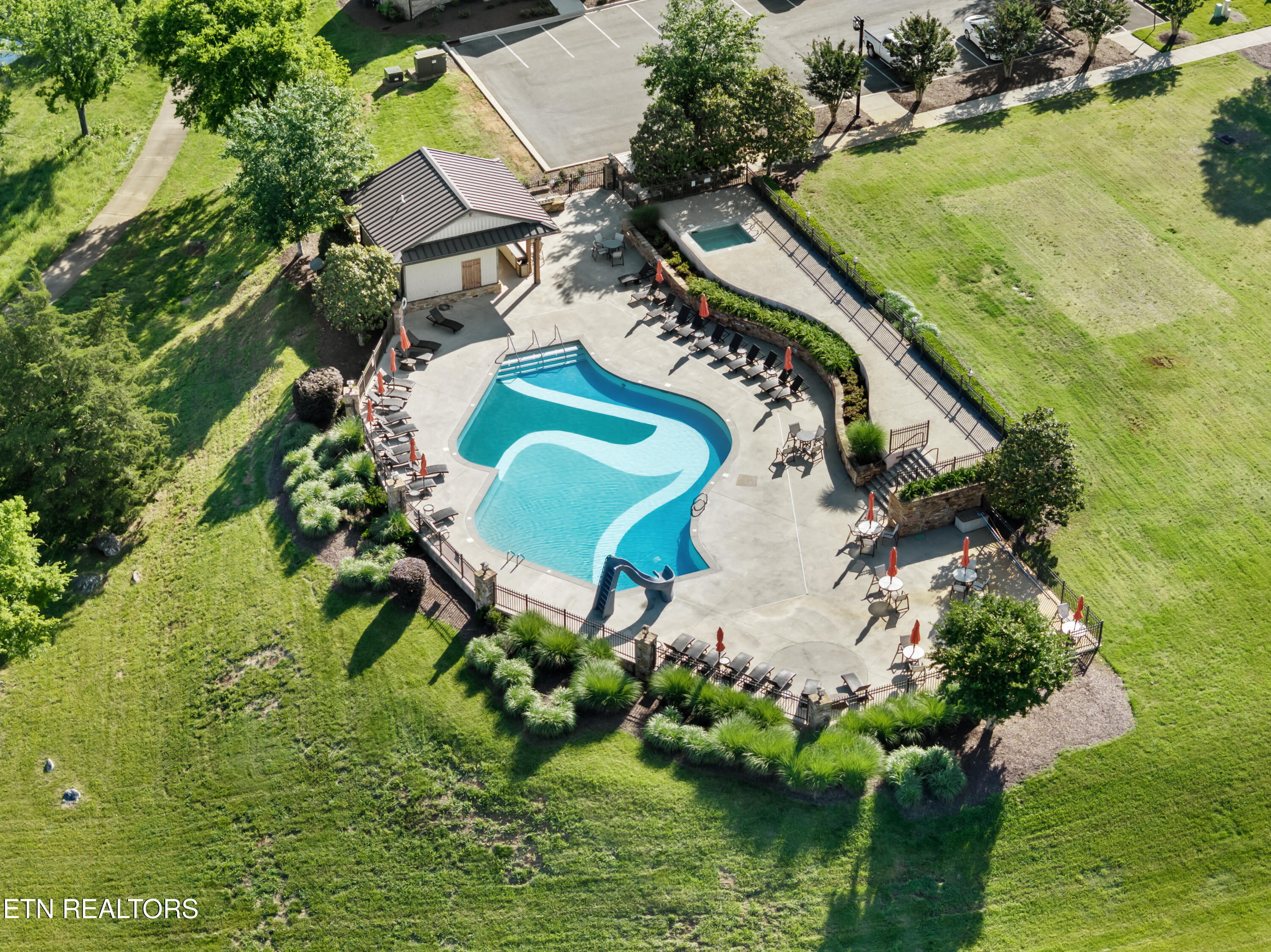 2619 Persimmon Ridge Loudon TN 37774