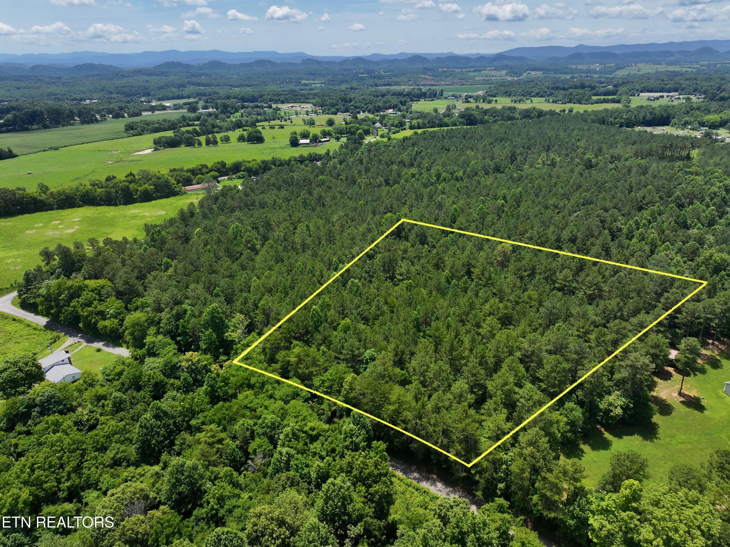 545 Ridge Road Madisonville TN 37354