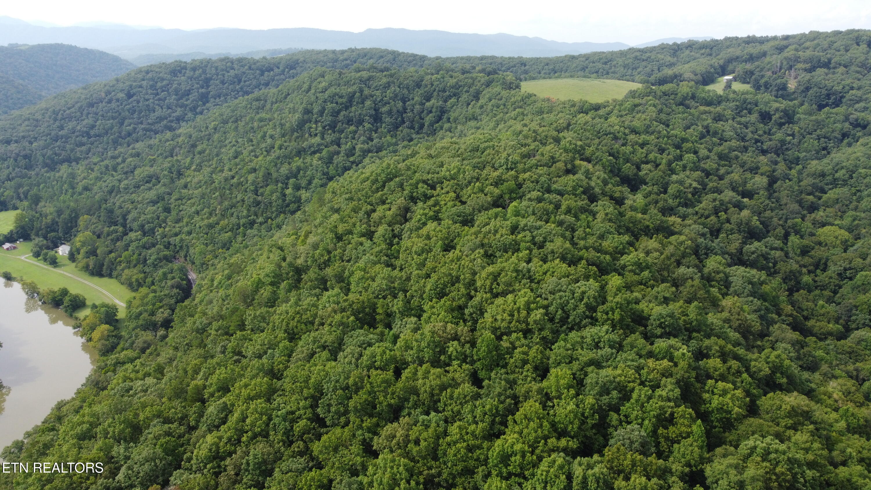 Lonesome Valley Road New Tazewell TN 37825