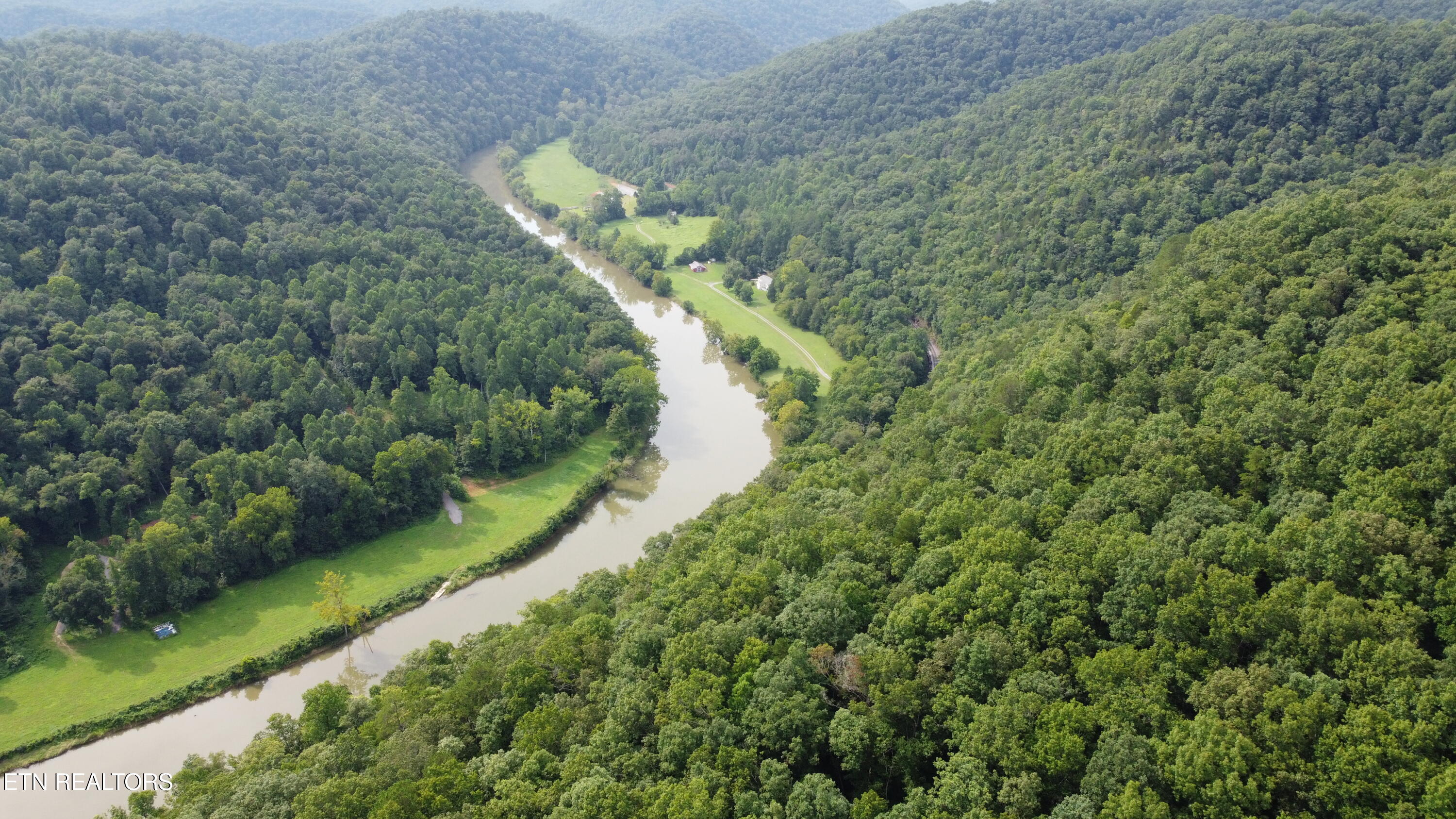 Lonesome Valley Road New Tazewell TN 37825