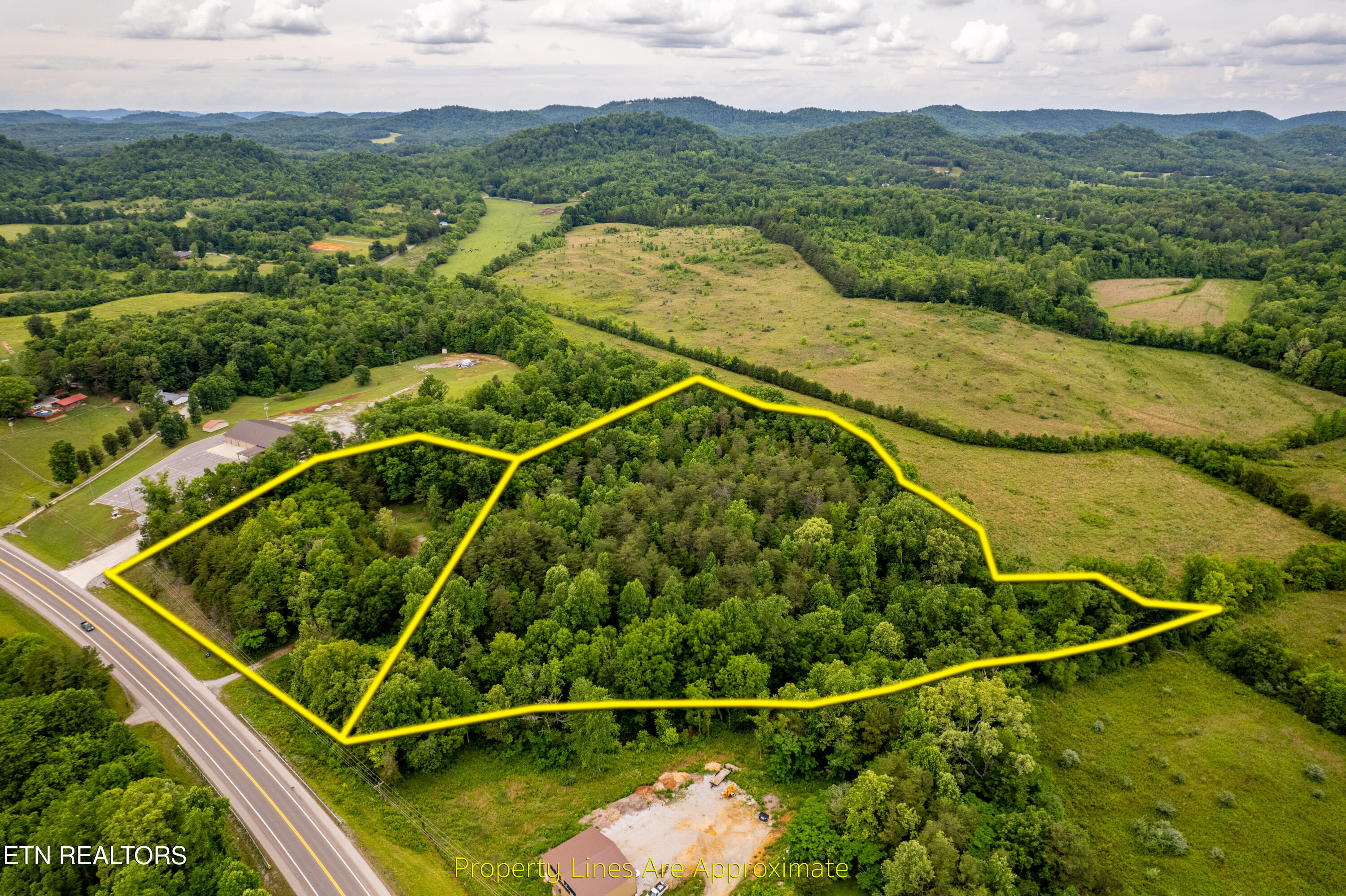 8609 Tennessee 68 Tellico Plains TN 37385