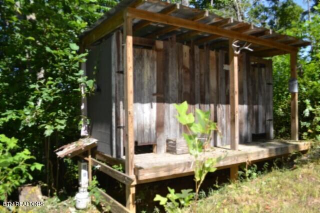 9.85AC Rock Springs Road Celina TN 38551
