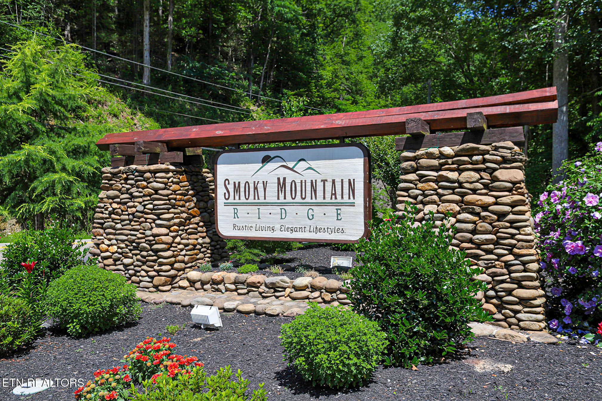 3274 Lonesome Pine Way Sevierville TN 37862
