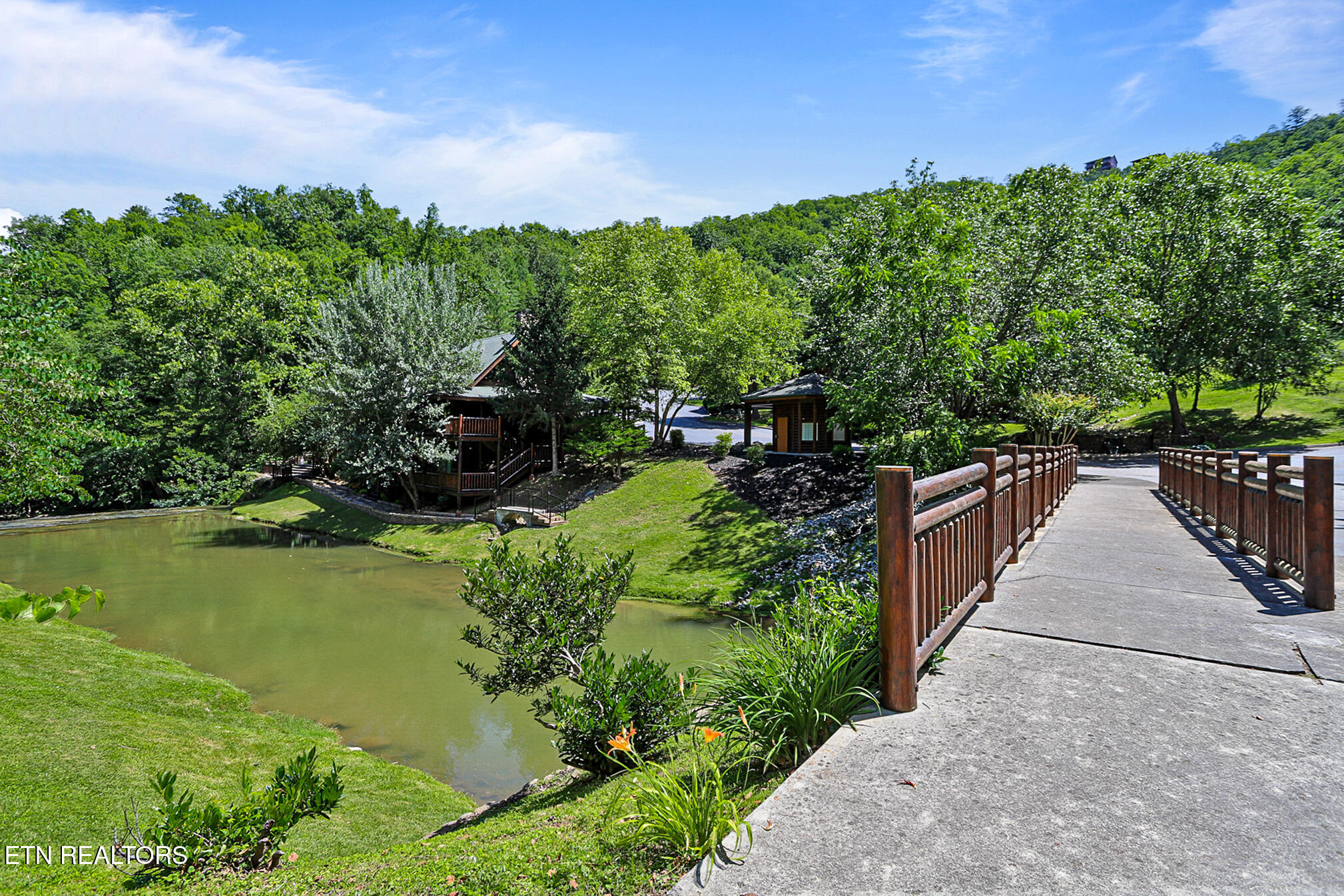 3274 Lonesome Pine Way Sevierville TN 37862