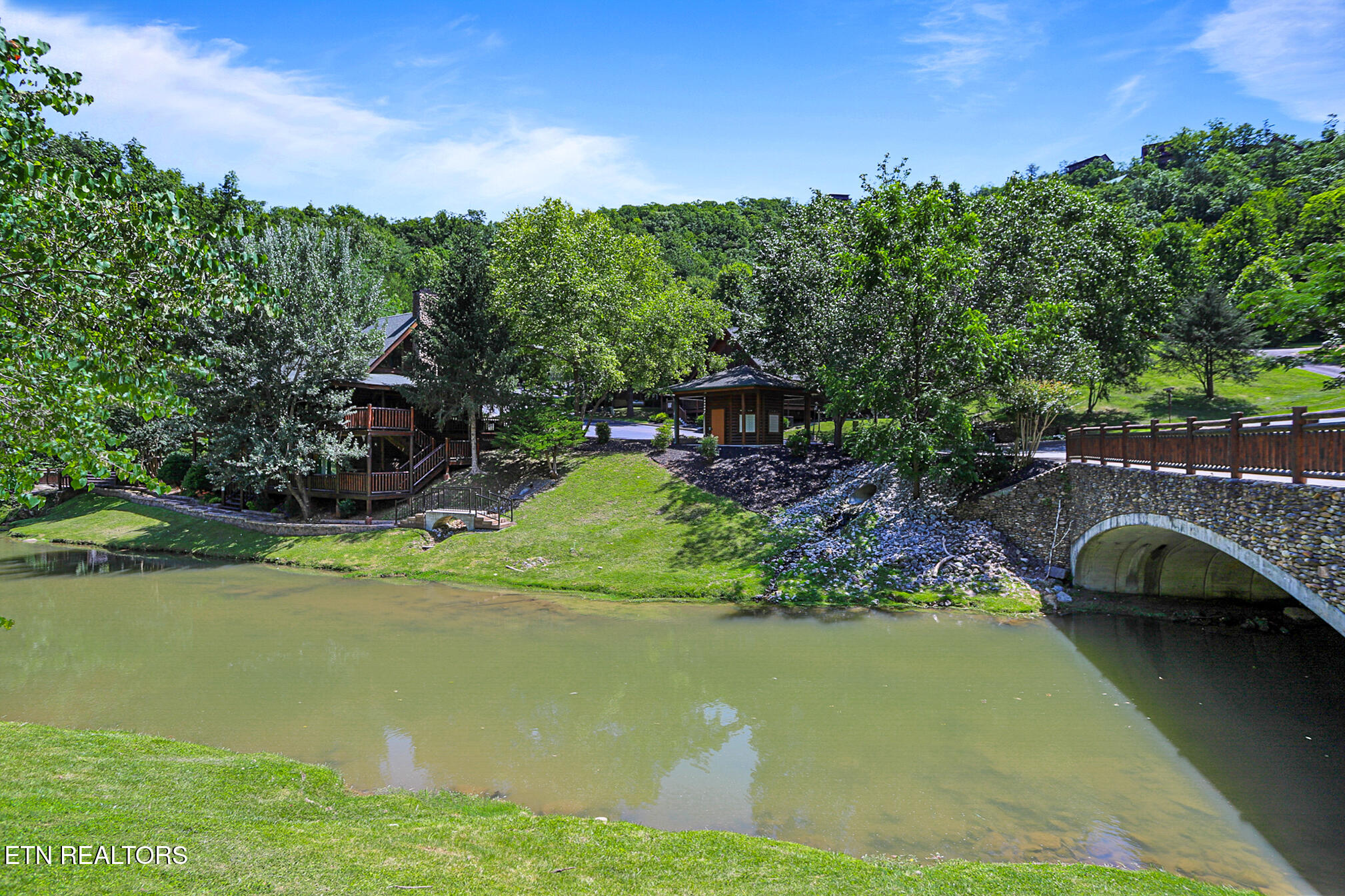 3274 Lonesome Pine Way Sevierville TN 37862