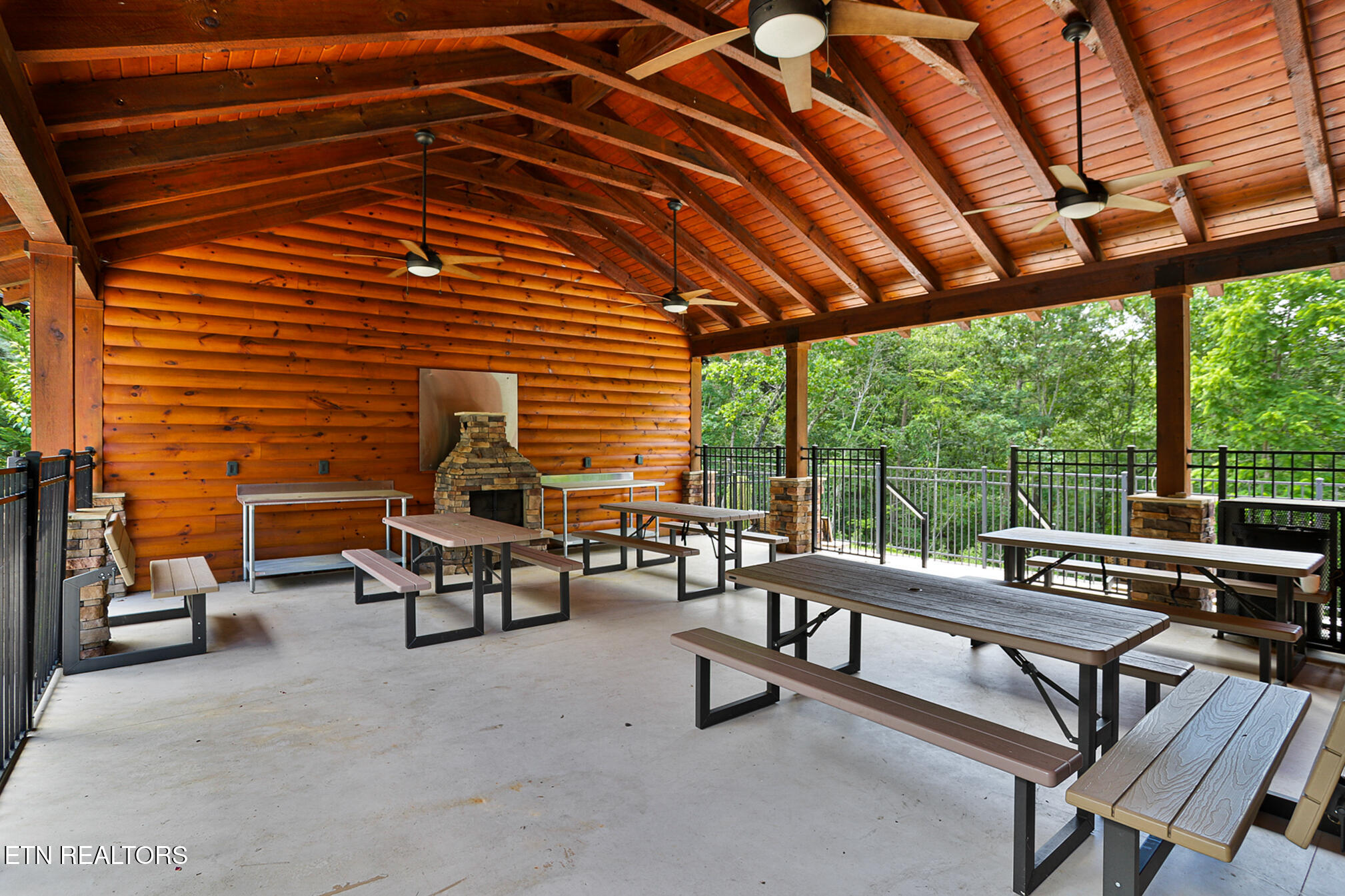 3274 Lonesome Pine Way Sevierville TN 37862