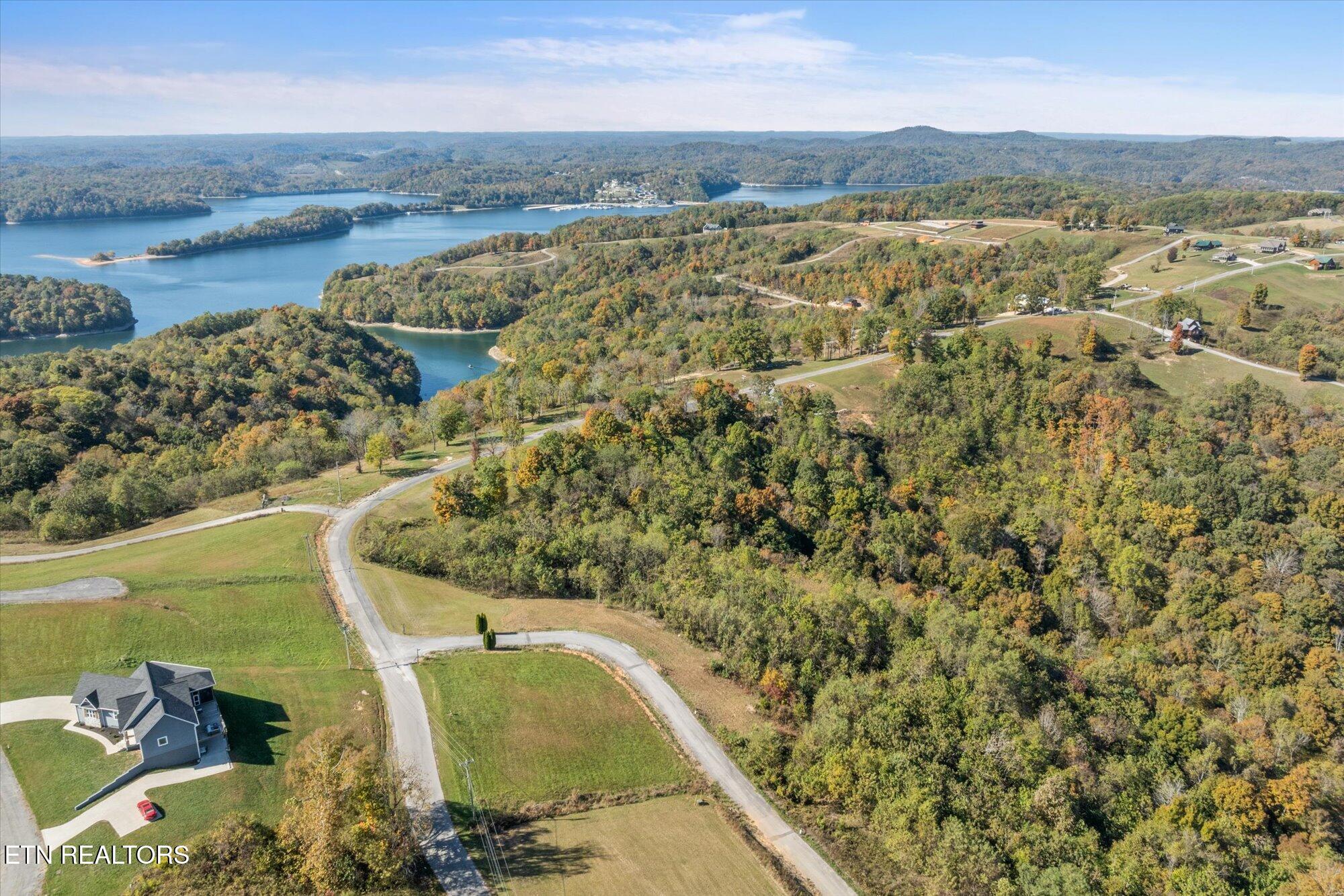 17C Rockfish Road Hilham TN 38568