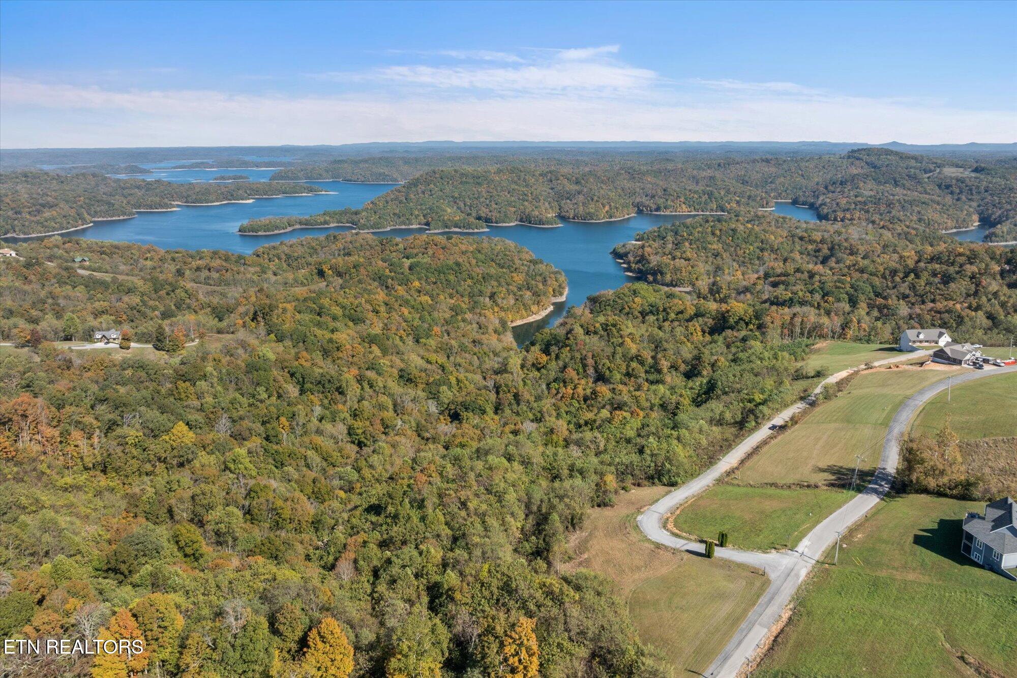 17C Rockfish Road Hilham TN 38568