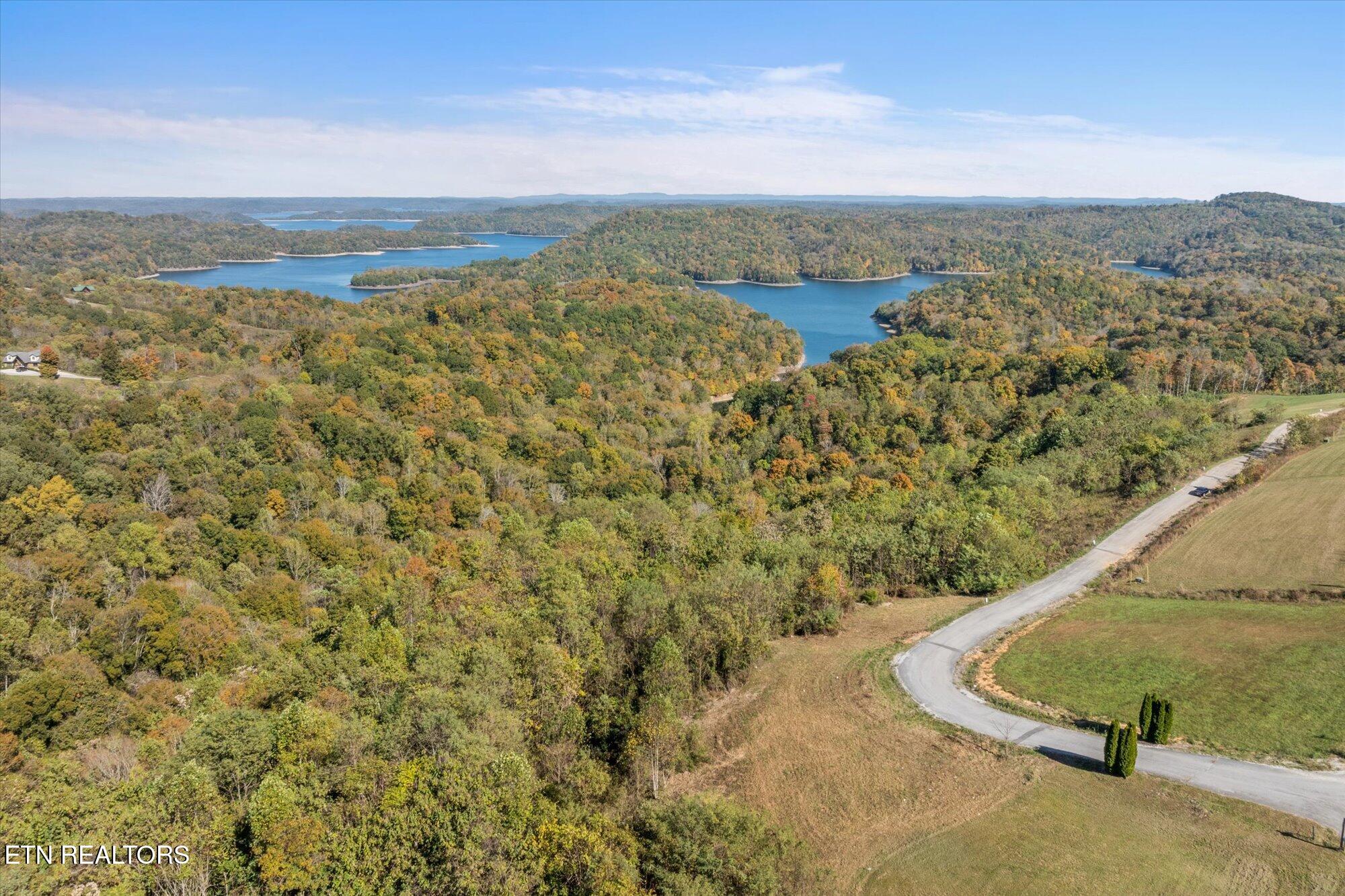 17C Rockfish Road Hilham TN 38568