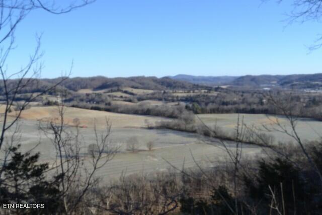 5.52AC Cabin Hill Road Celina TN 38551