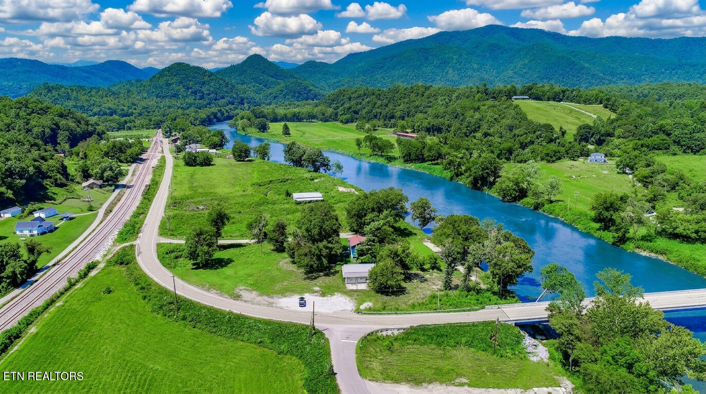 151 S Highway 107 Del Rio TN 37727