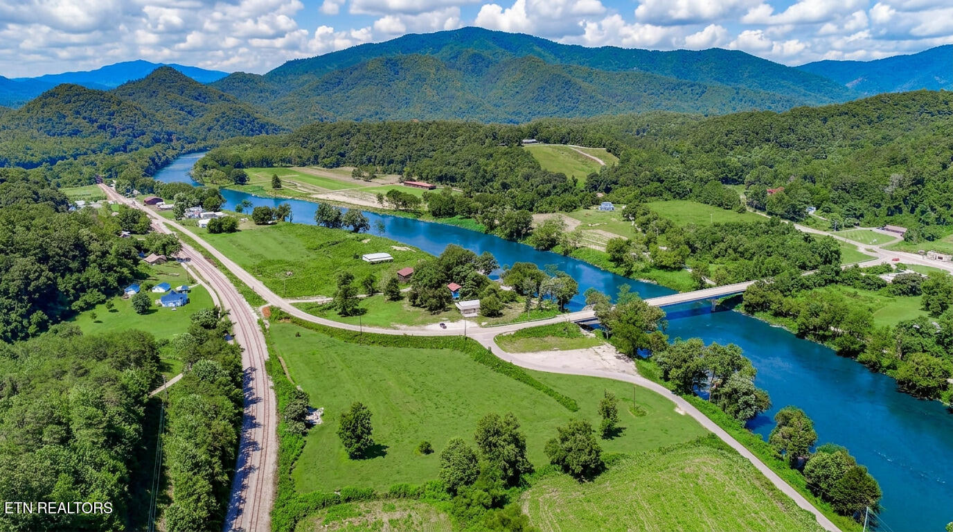 151 S Highway 107 Del Rio TN 37727