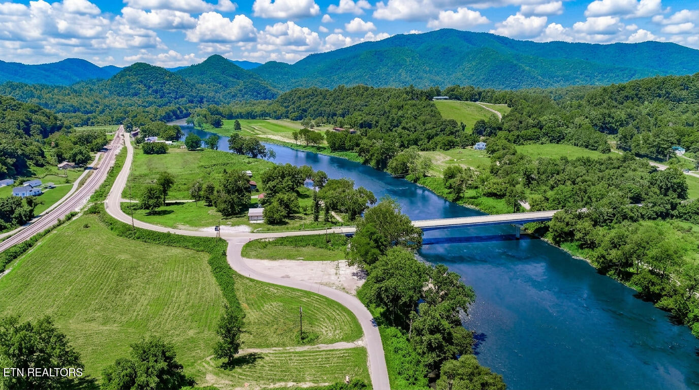 151 S Highway 107 Del Rio TN 37727