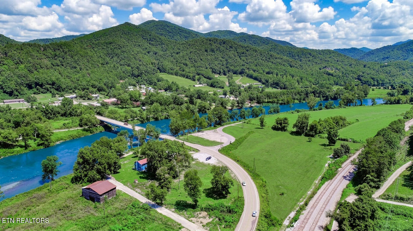 151 S Highway 107 Del Rio TN 37727