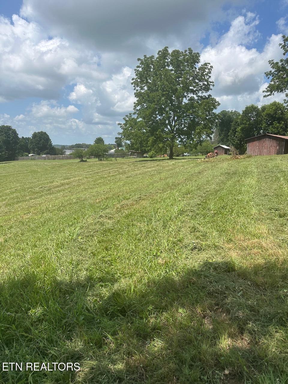 1035 Green Road Madisonville TN 37354