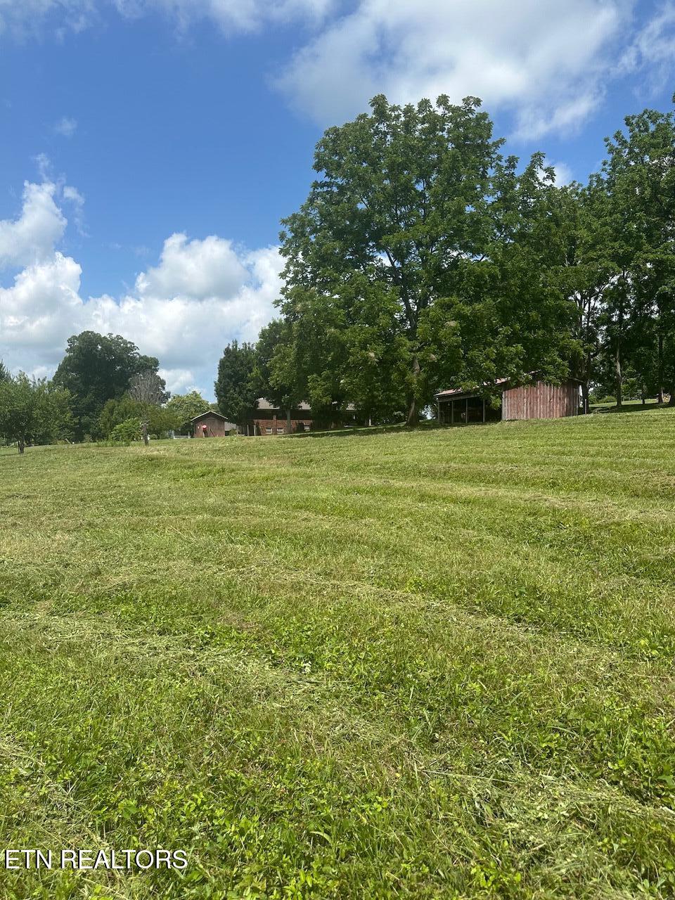 1035 Green Road Madisonville TN 37354