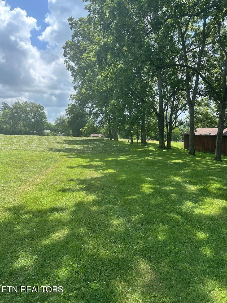 1035 Green Road Madisonville TN 37354