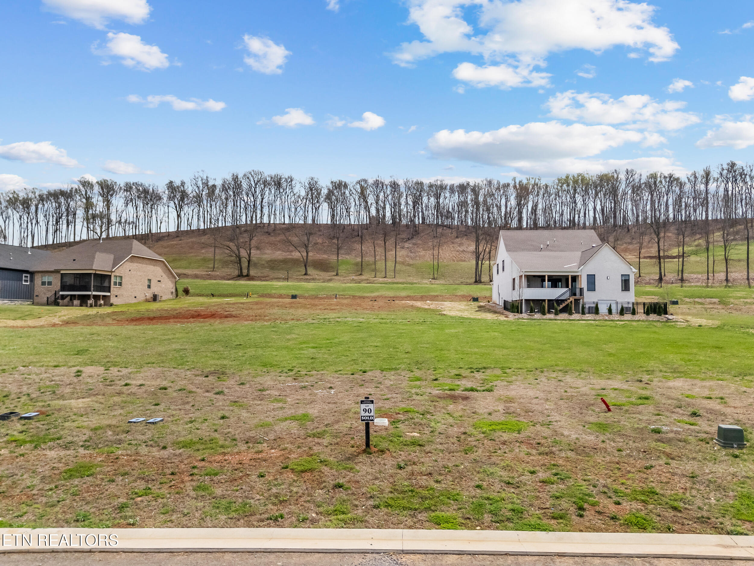 980 Black Bear Circle Loudon TN 37774