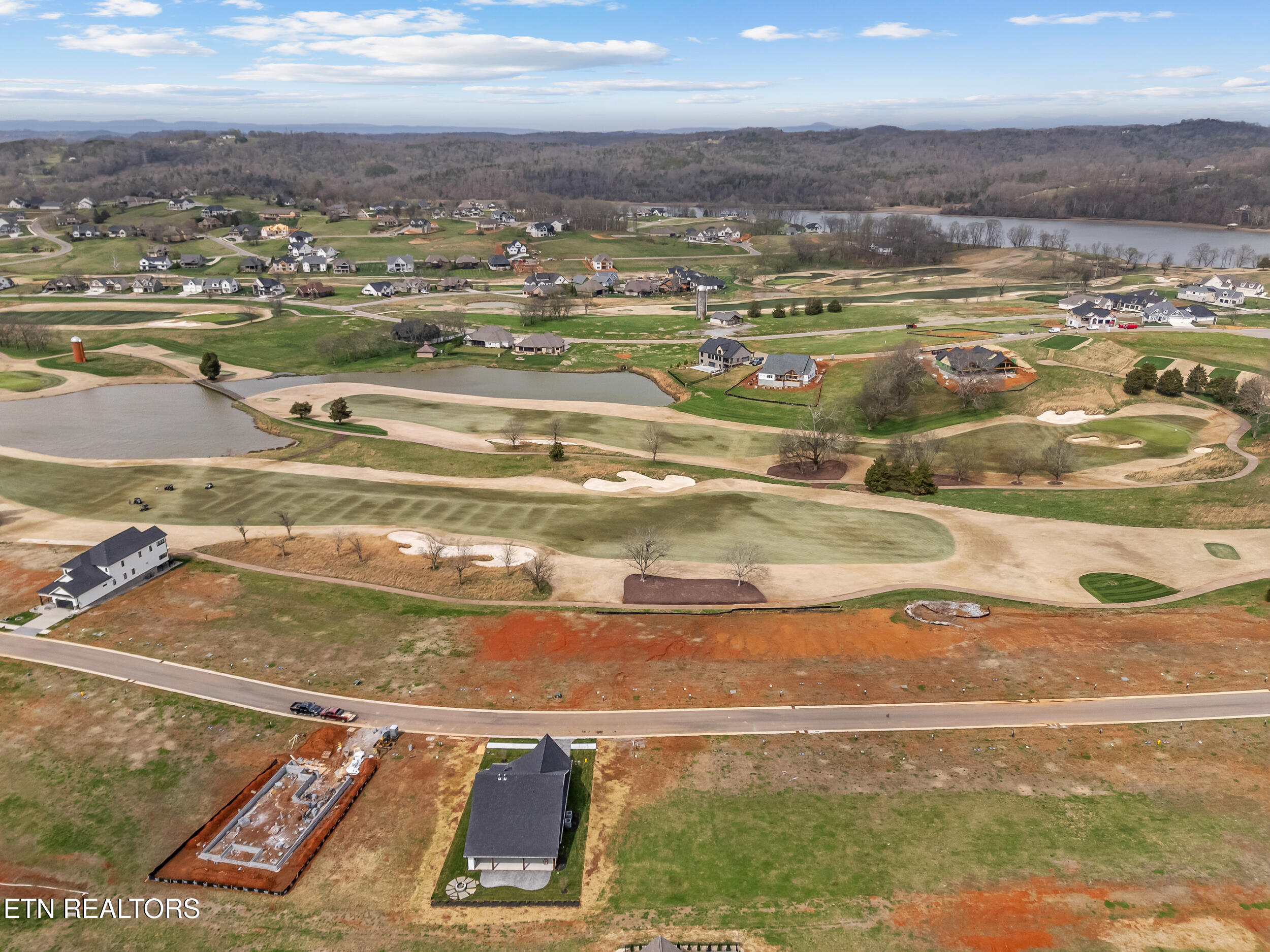 980 Black Bear Circle Loudon TN 37774