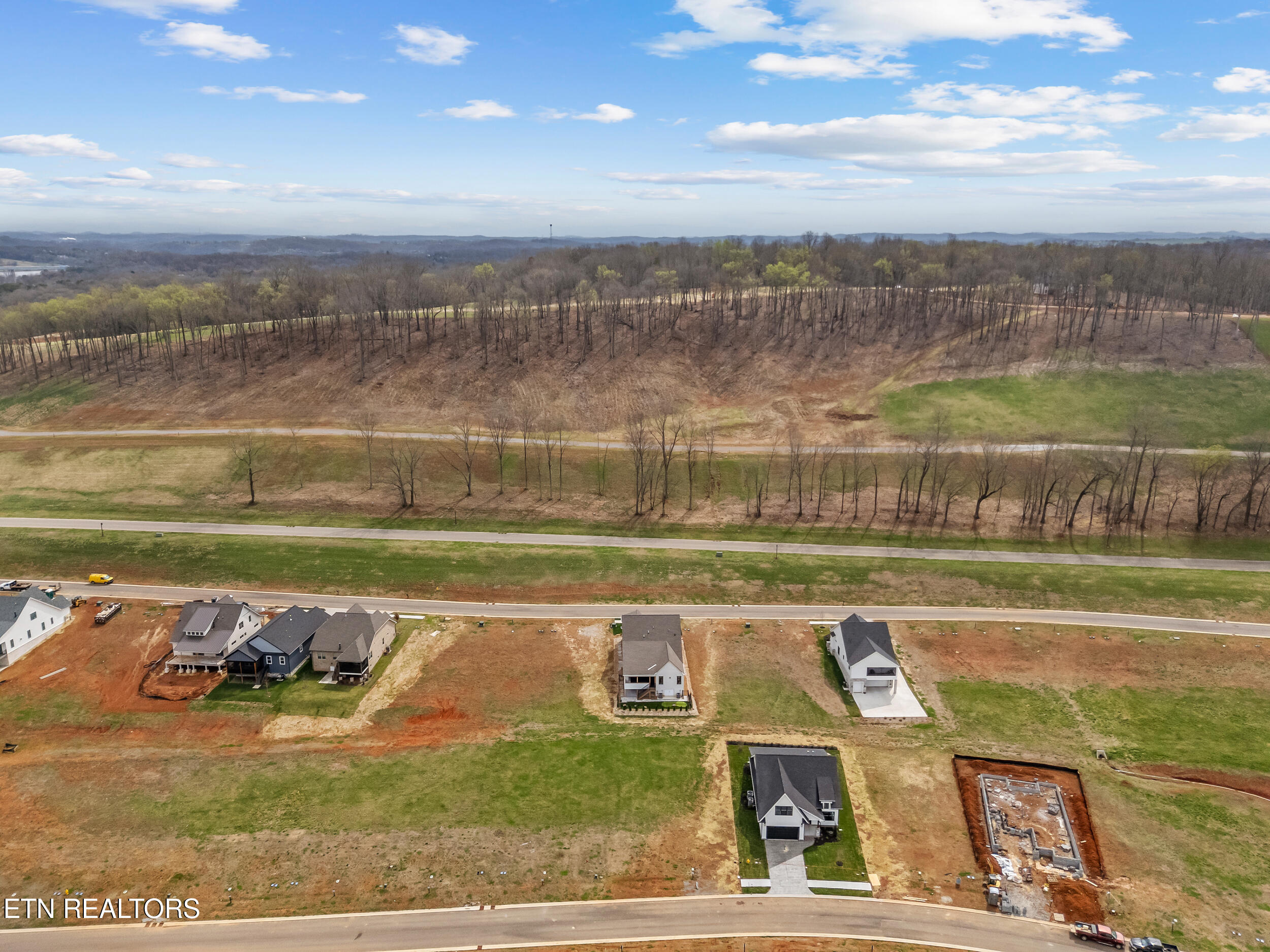 980 Black Bear Circle Loudon TN 37774