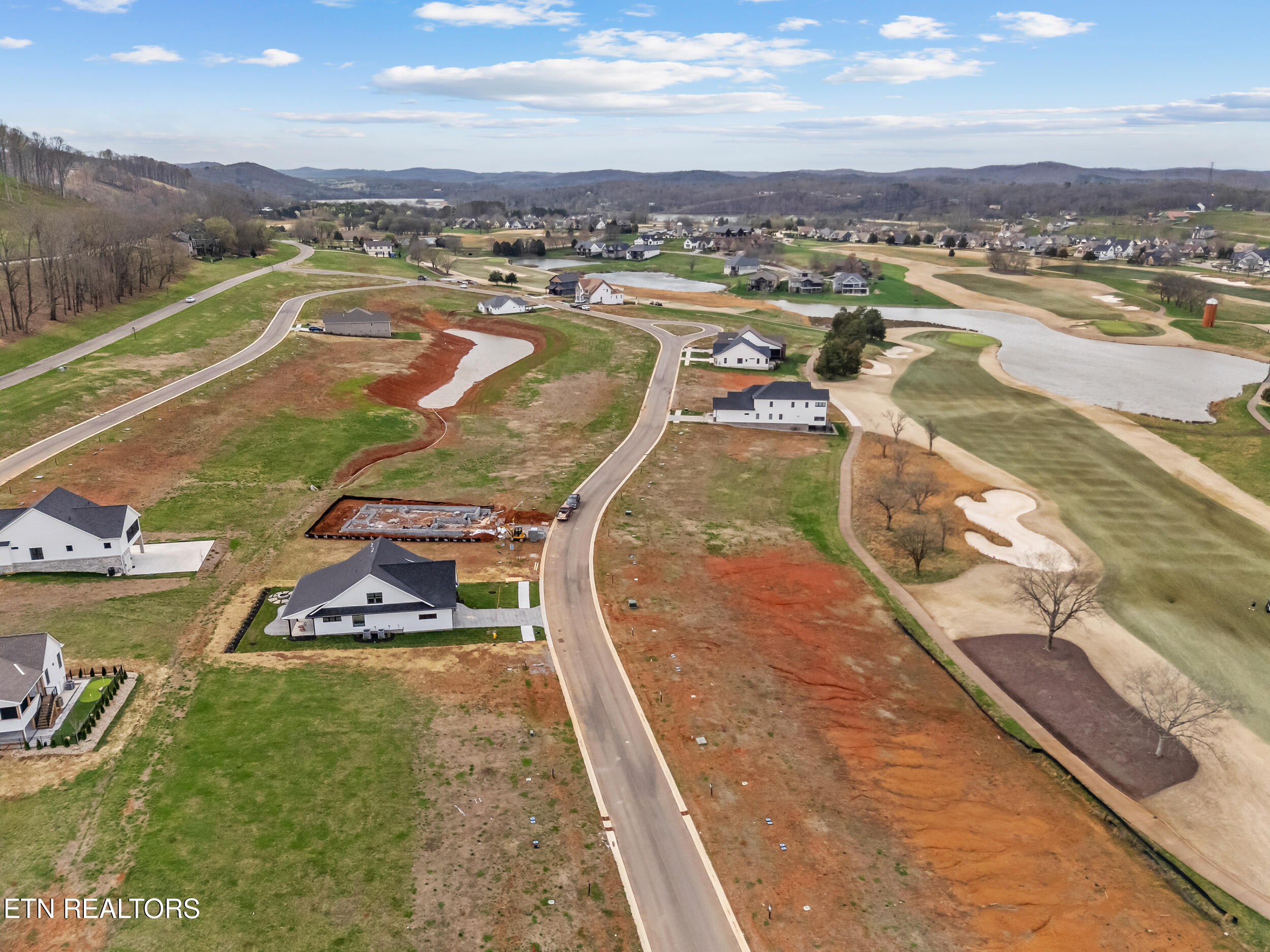 980 Black Bear Circle Loudon TN 37774