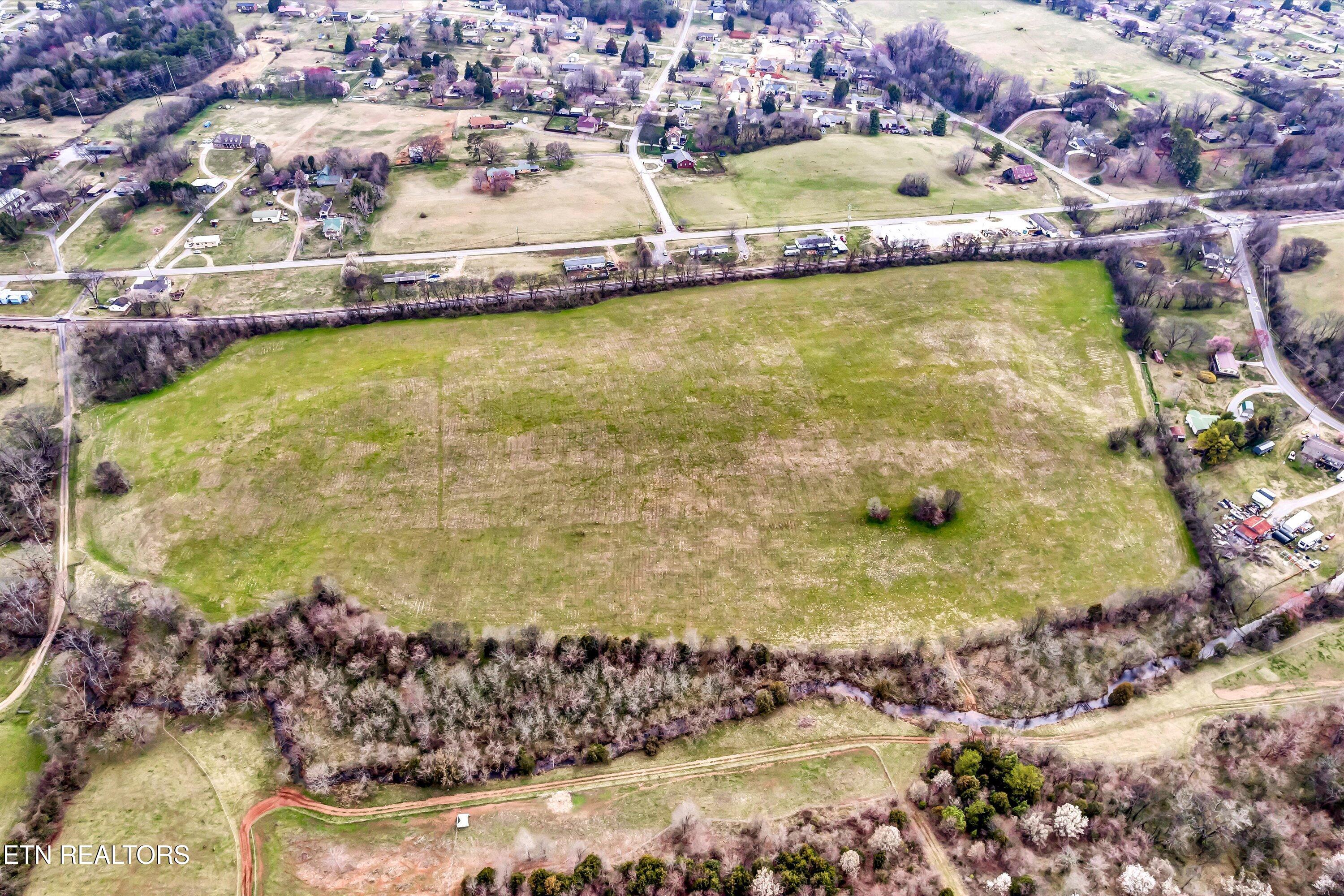 2079 Lakeview Road Lenoir City TN 37772