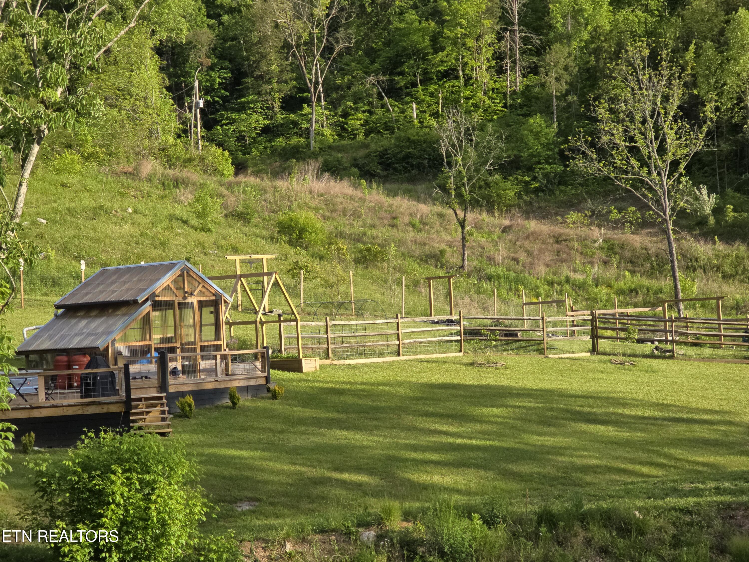 2615 Stoney Fork Road Sneedville TN 37869