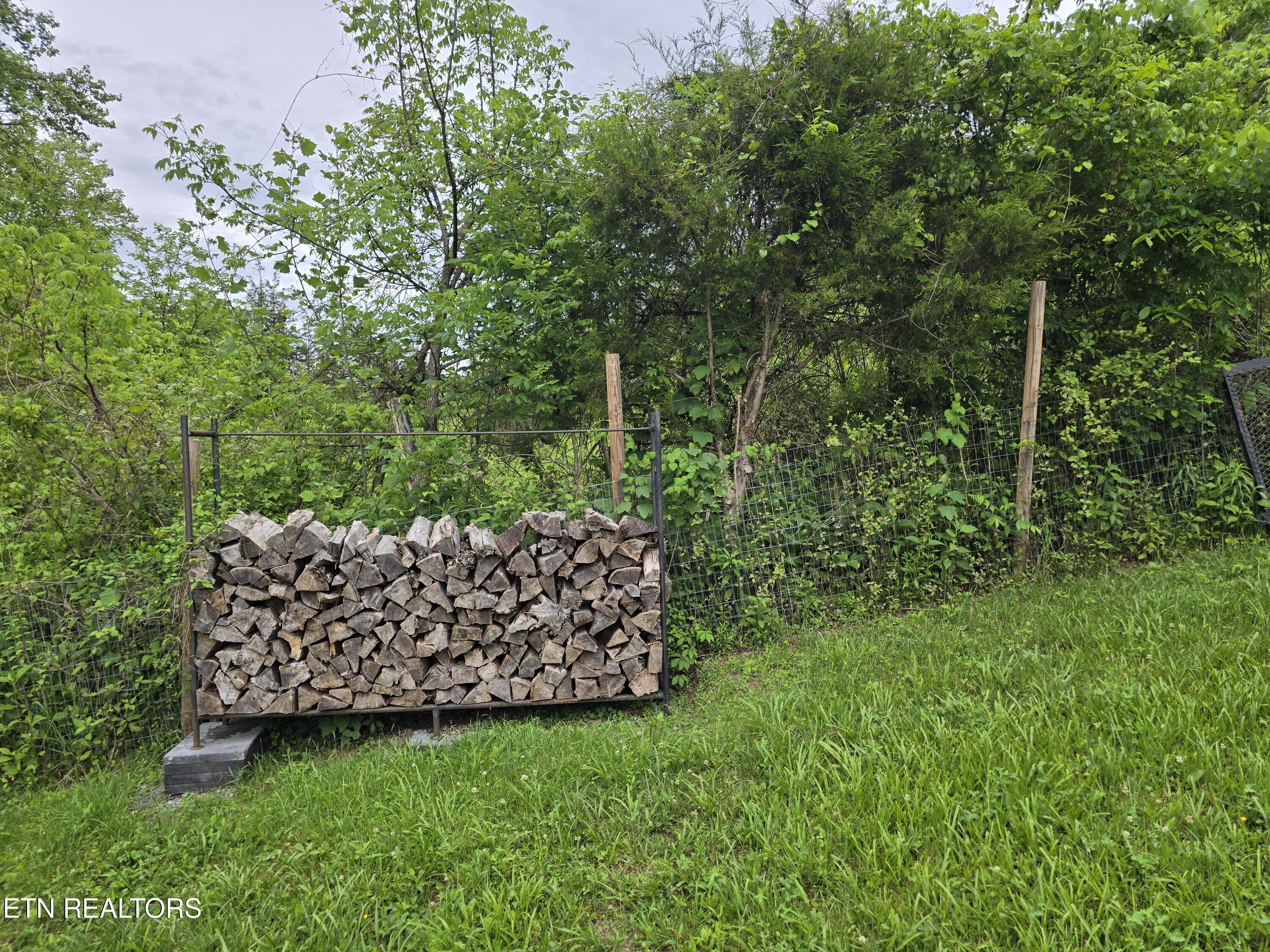 2615 Stoney Fork Road Sneedville TN 37869