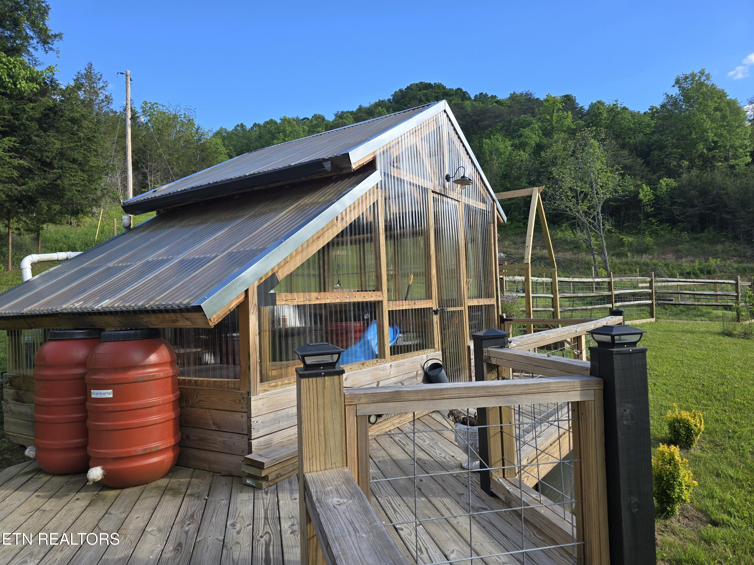 2615 Stoney Fork Road Sneedville TN 37869