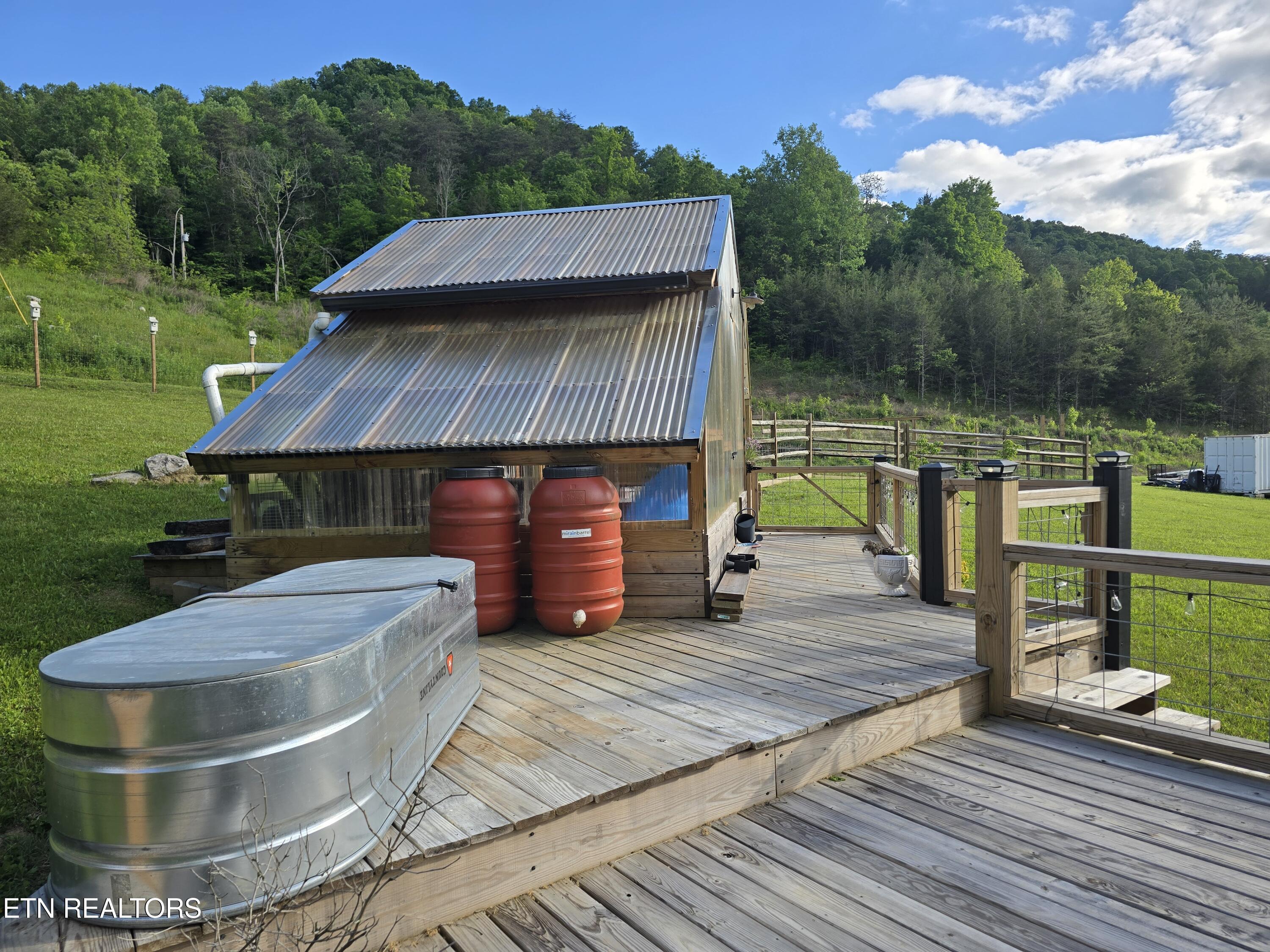 2615 Stoney Fork Road Sneedville TN 37869
