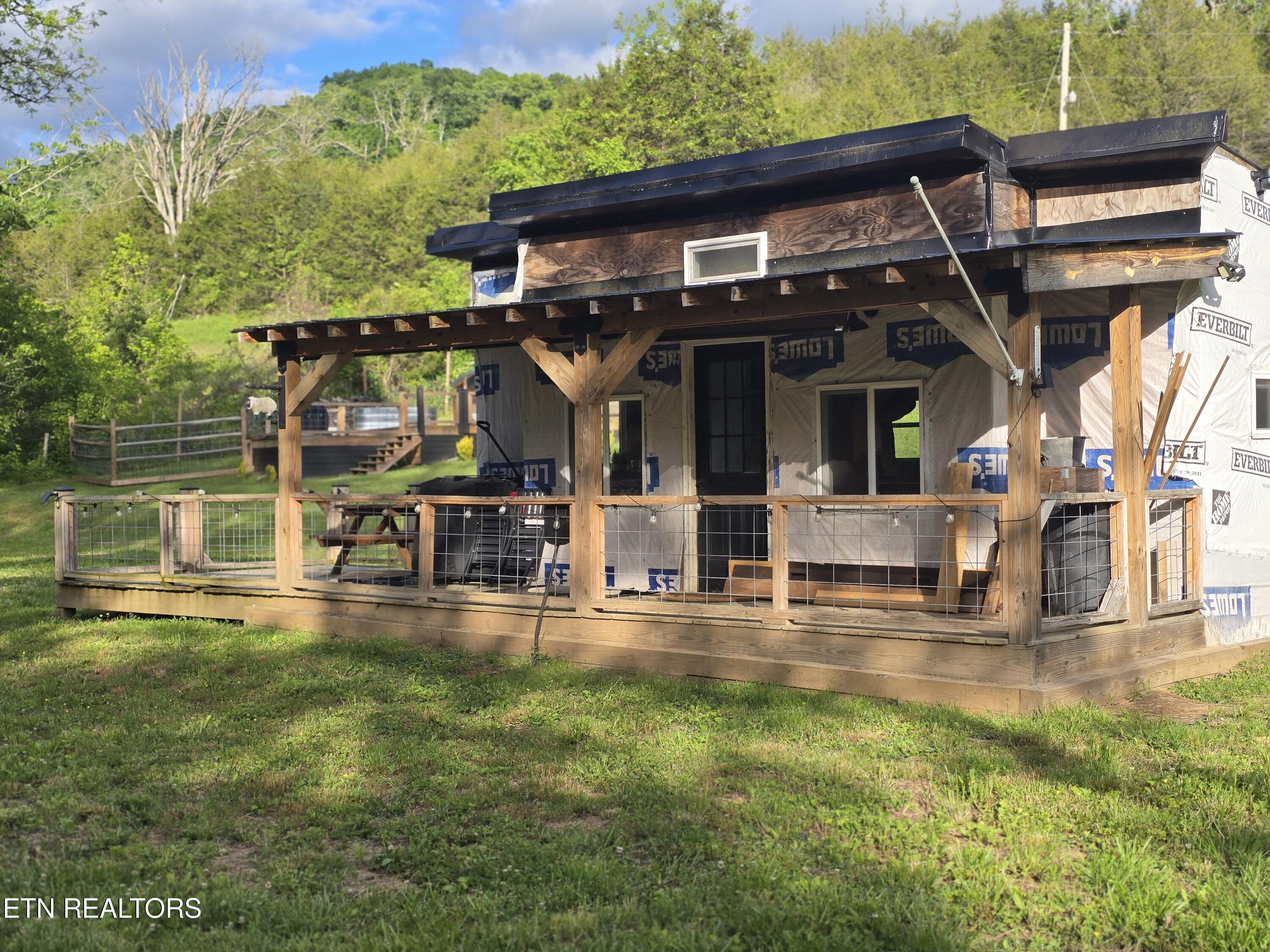 2615 Stoney Fork Road Sneedville TN 37869