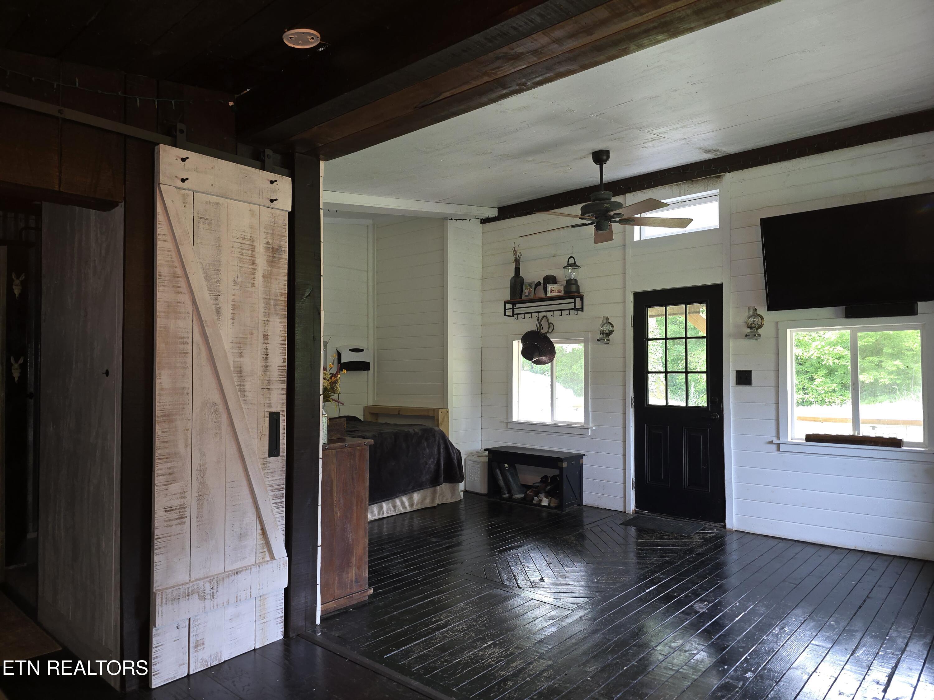 2615 Stoney Fork Road Sneedville TN 37869